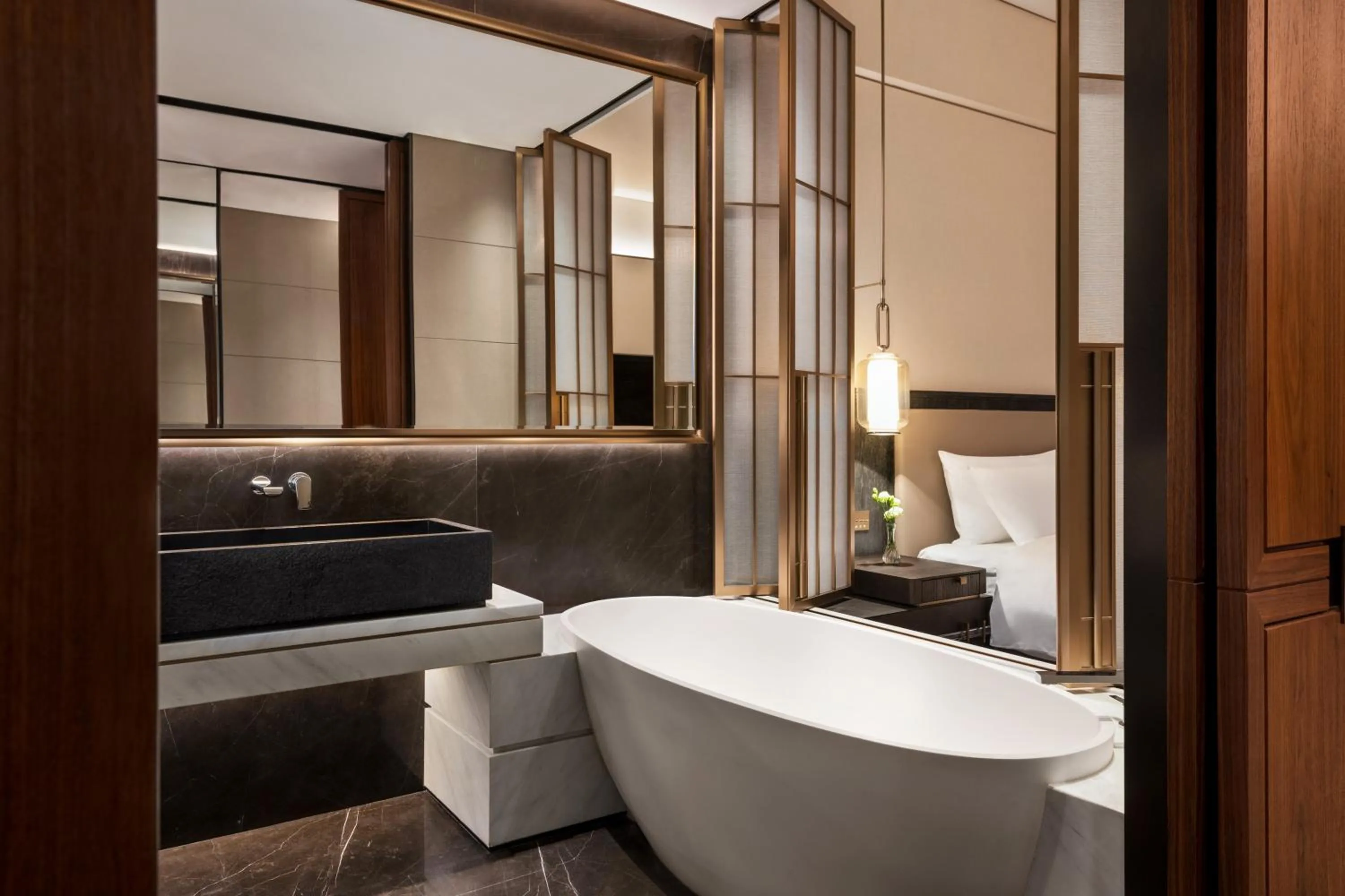 Grand DeluxeTwin Room in Shangri-La Nanning - The tallest hotel worldwide in Shangri-La Group