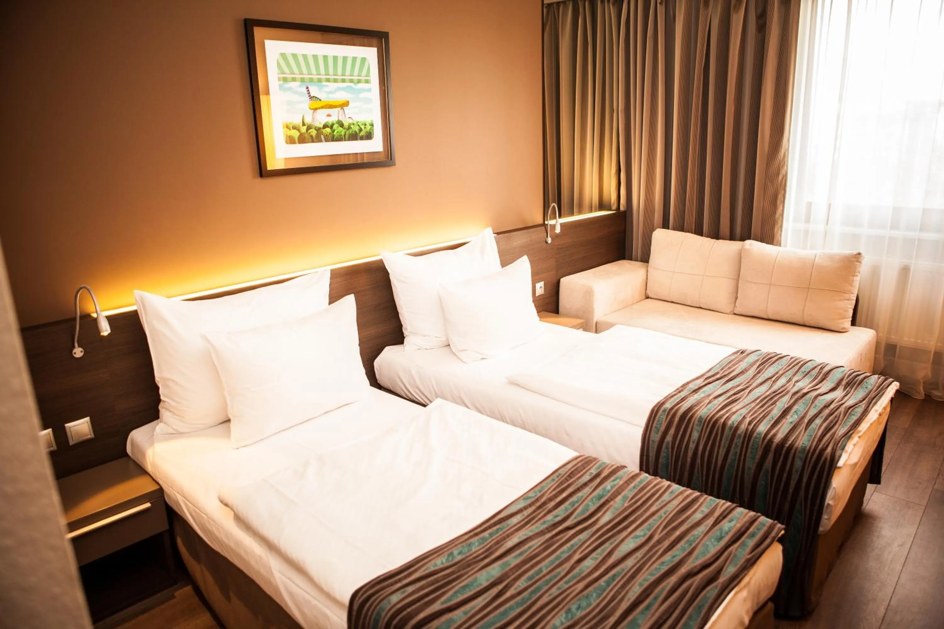 Standard Double or Twin Room with Extra Bed in Expo Hotel