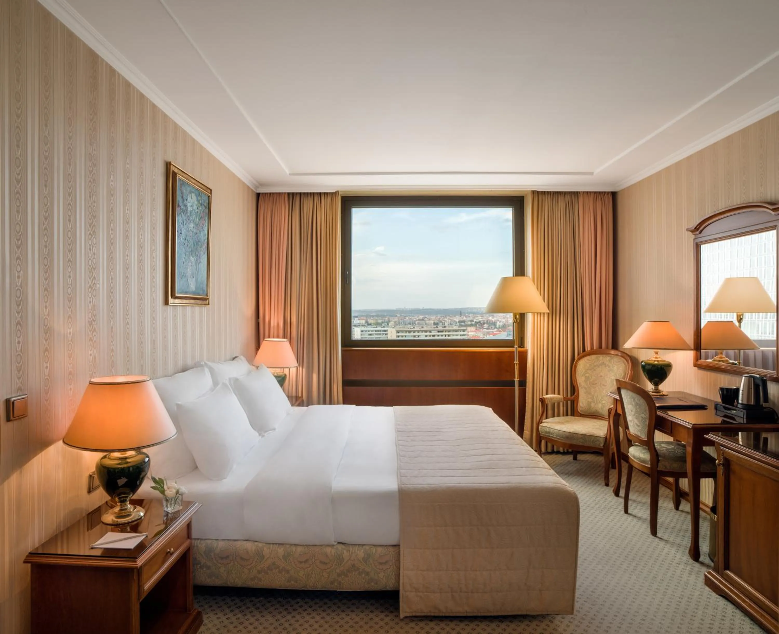 Panorama Suite with city view & private jacuzzi in Panorama by Verdi Hotels