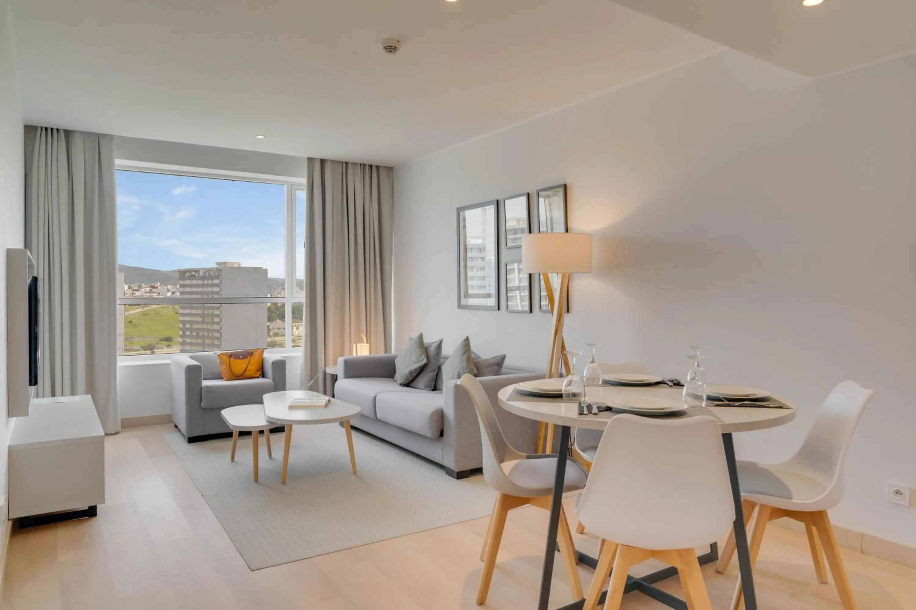 Family Suite Premium – 3 Adultos in Pestana Tanger - City Center Hotel Suites & Apartments