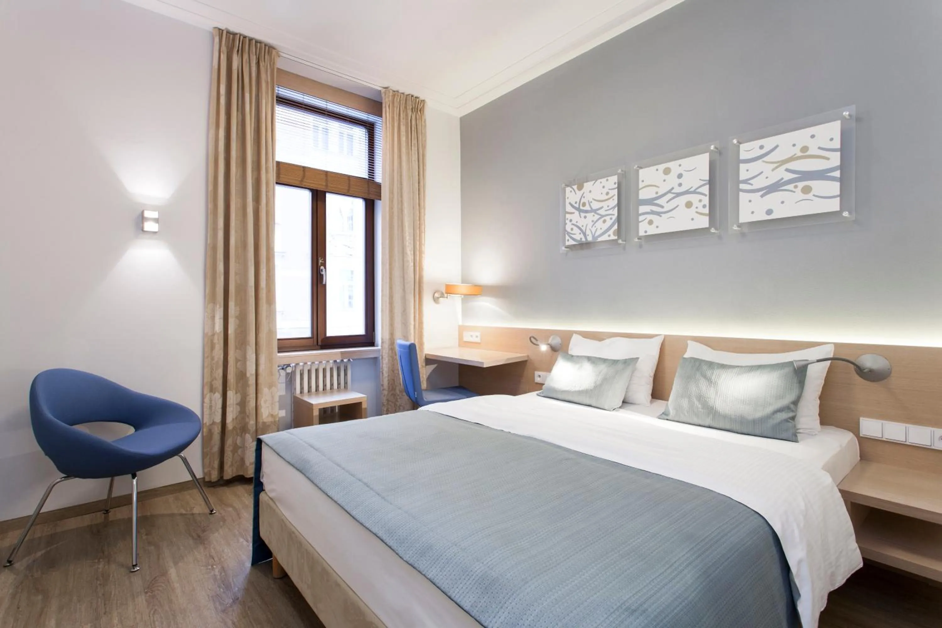 Superior Double or Twin Room in Hotel Carol