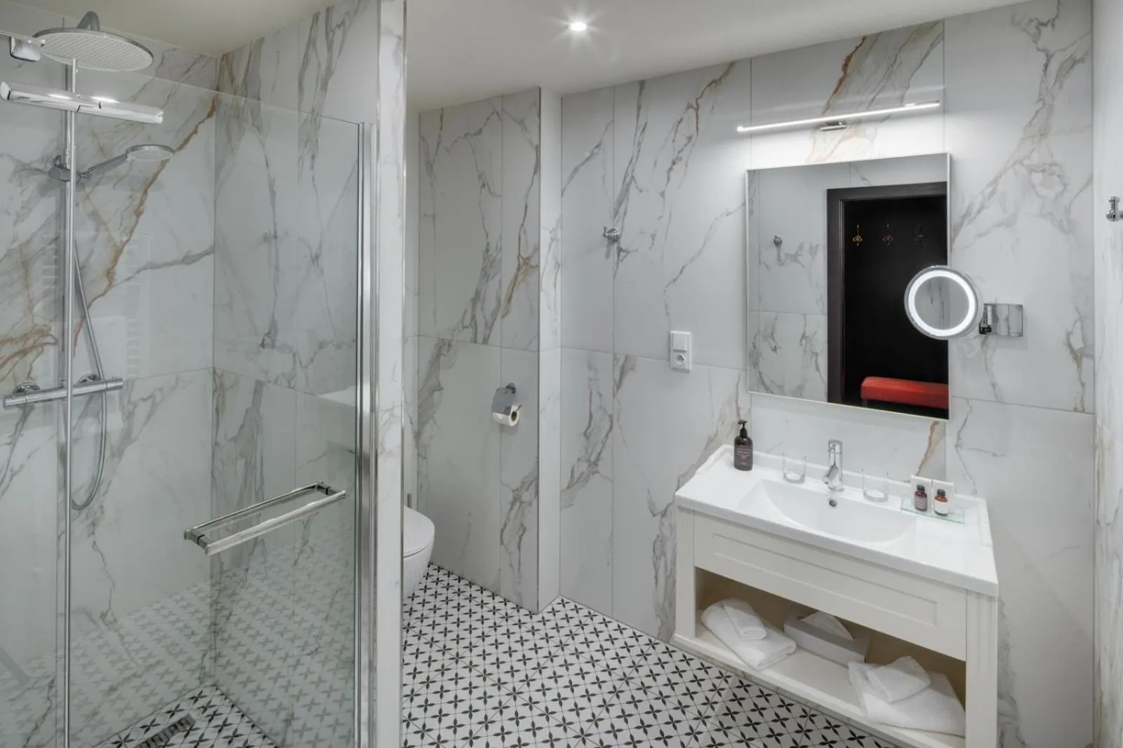 Deluxe Double Room with Balcony in Hotel Savoy Prague