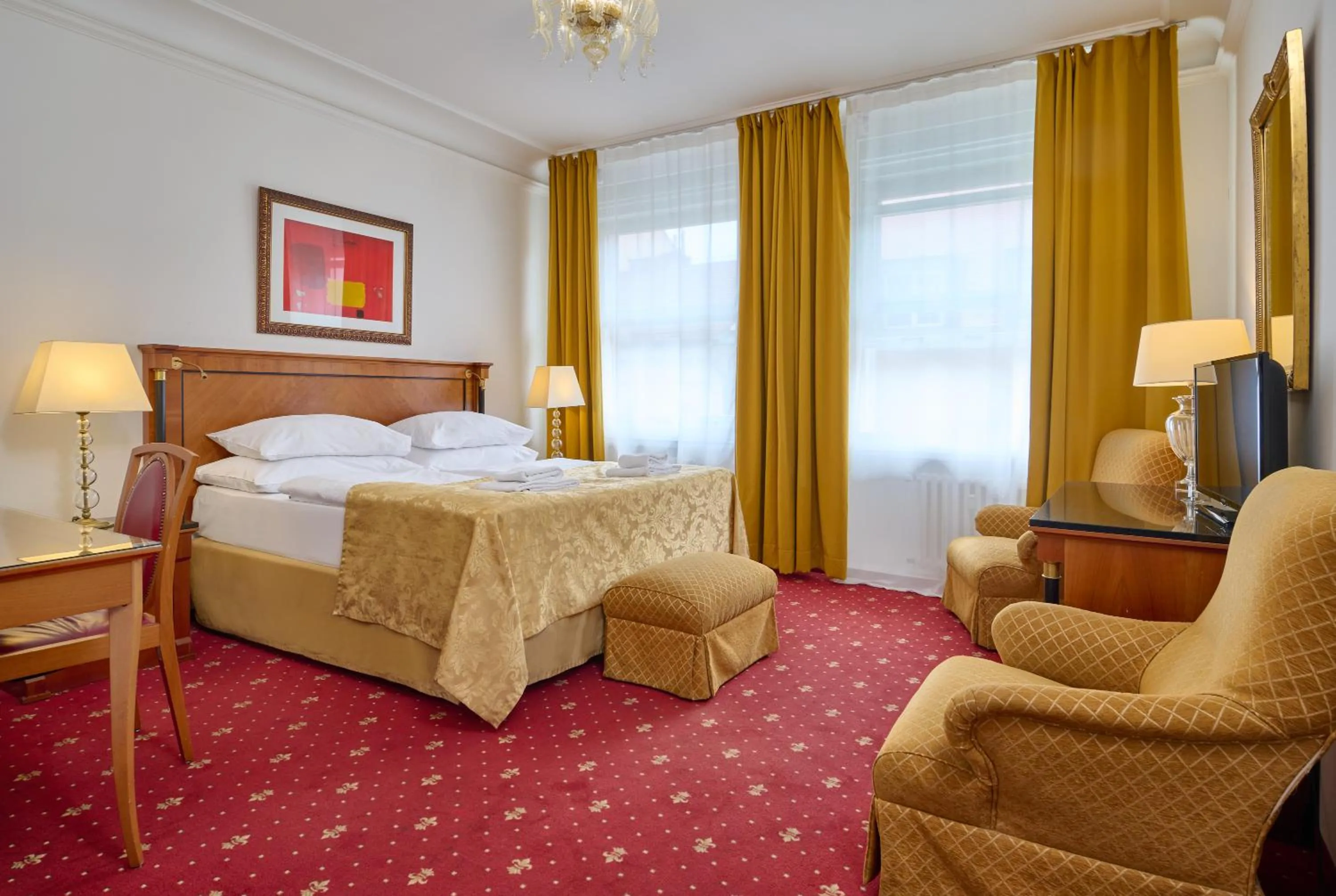 Family Room (5 Adults) in Hotel Bologna