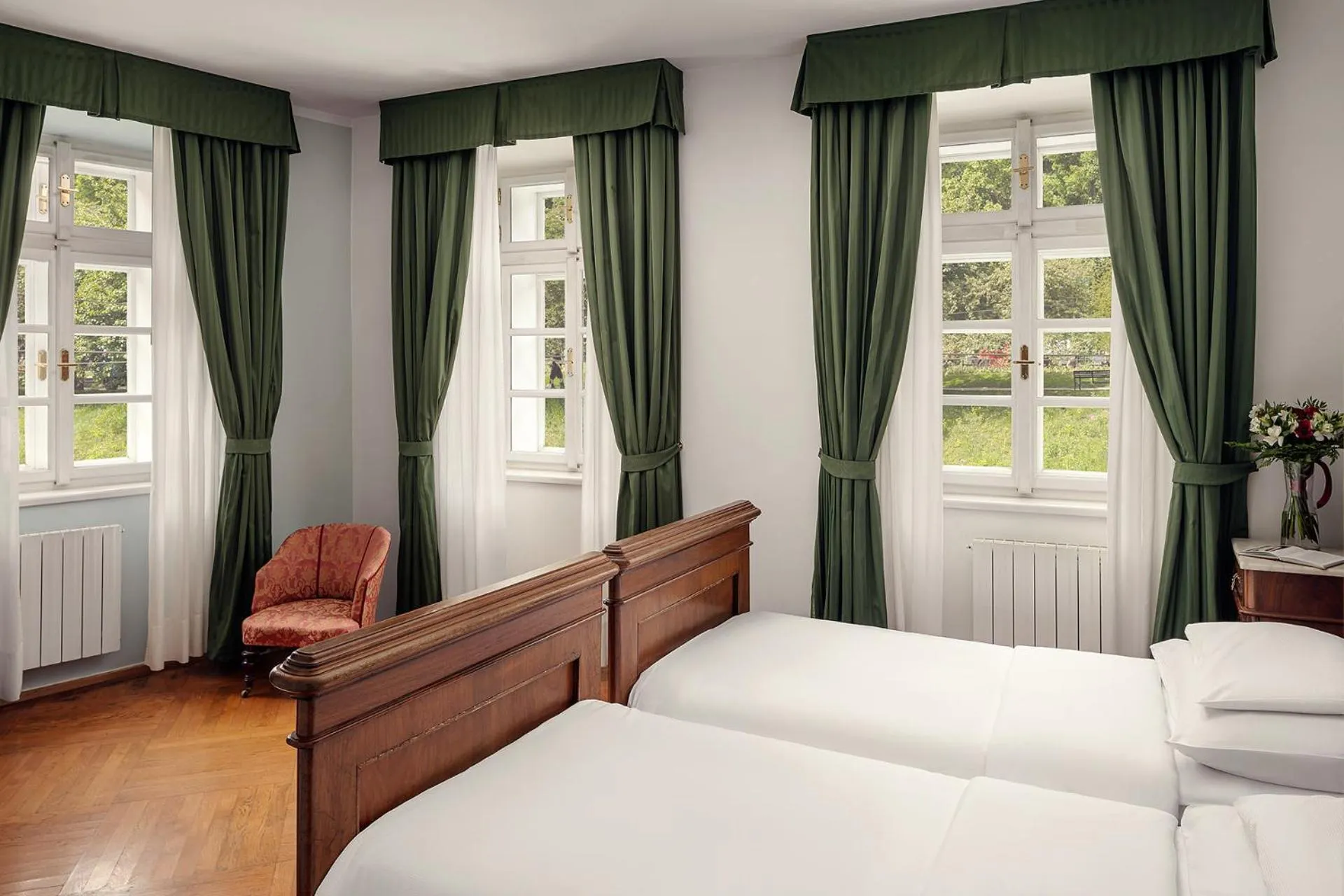 Suite (4 Adults) in Hotel Roma Prague