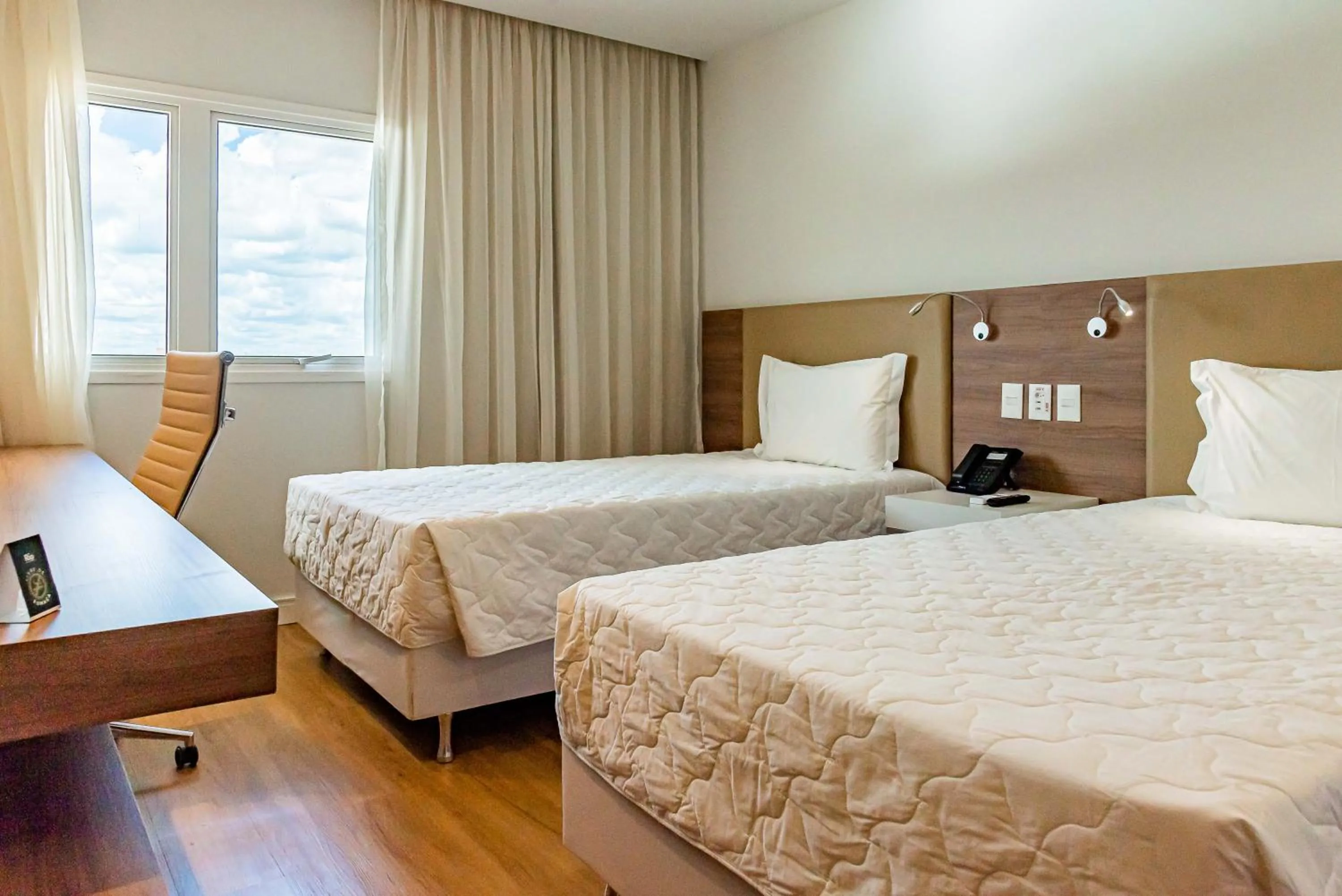 Twin Room - single occupancy in Rio Hotel by Bourbon Maringá