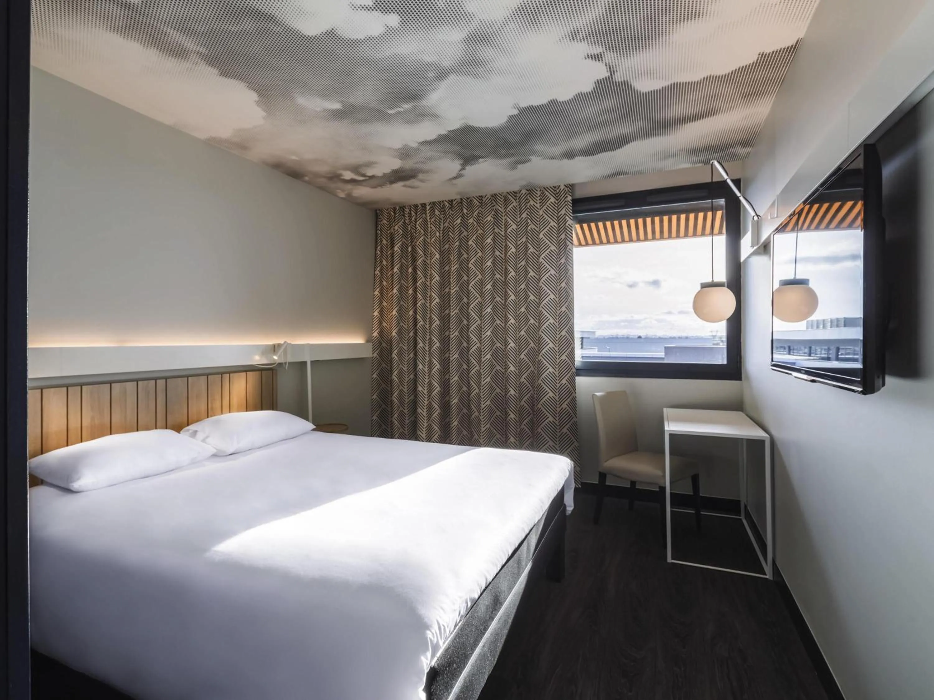 Standard Double Room in ibis Lyon Est Meyzieu