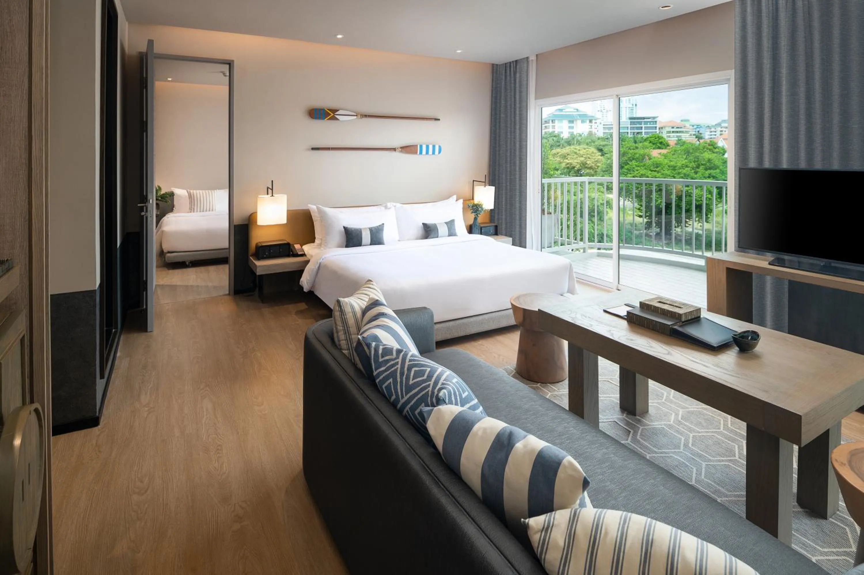 Cross - Elite 2 Bedroom Ocean Suite in Cross Pattaya Pratamnak