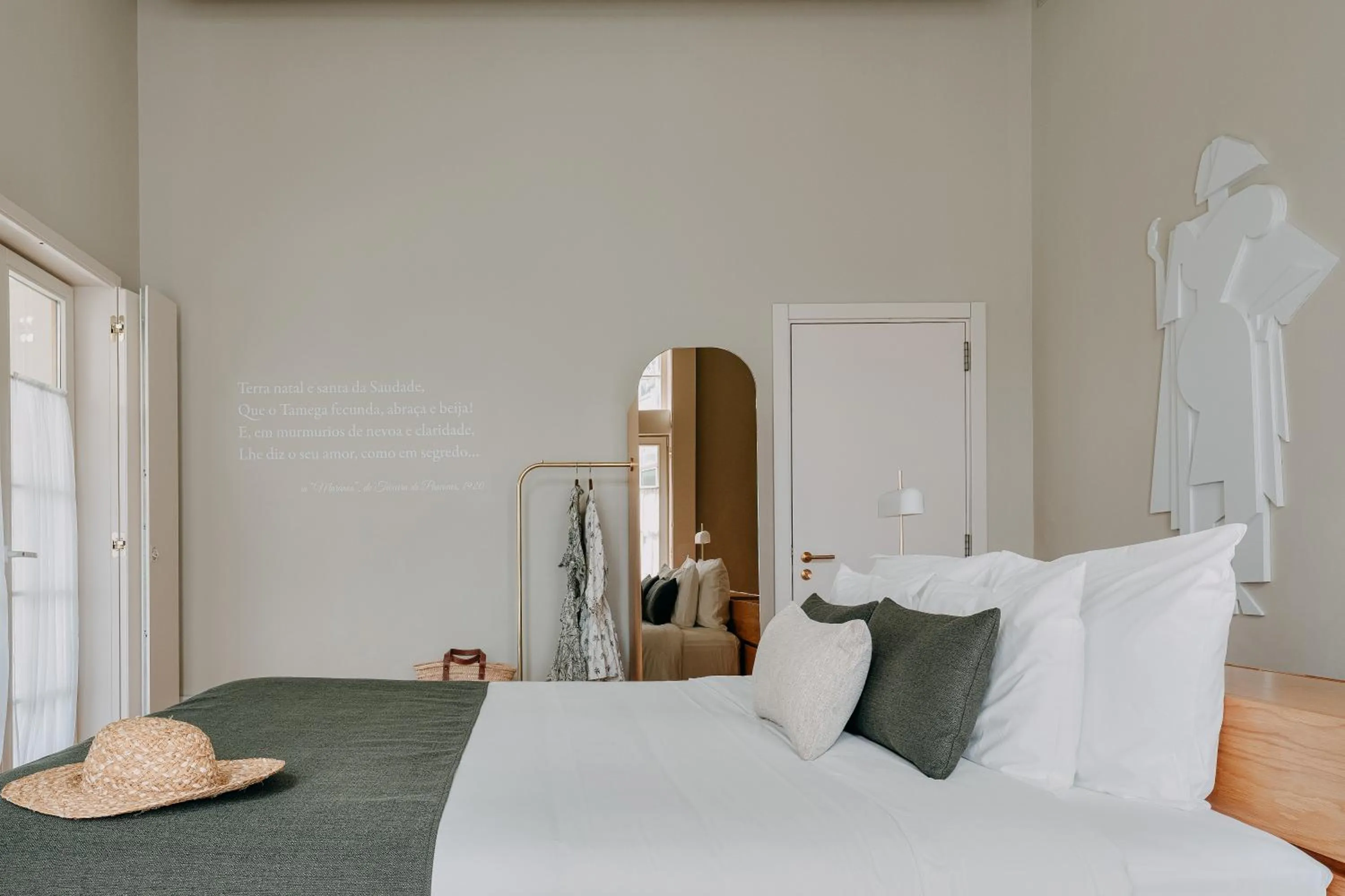 Tamega Superior Room with River View in Casa das Lérias