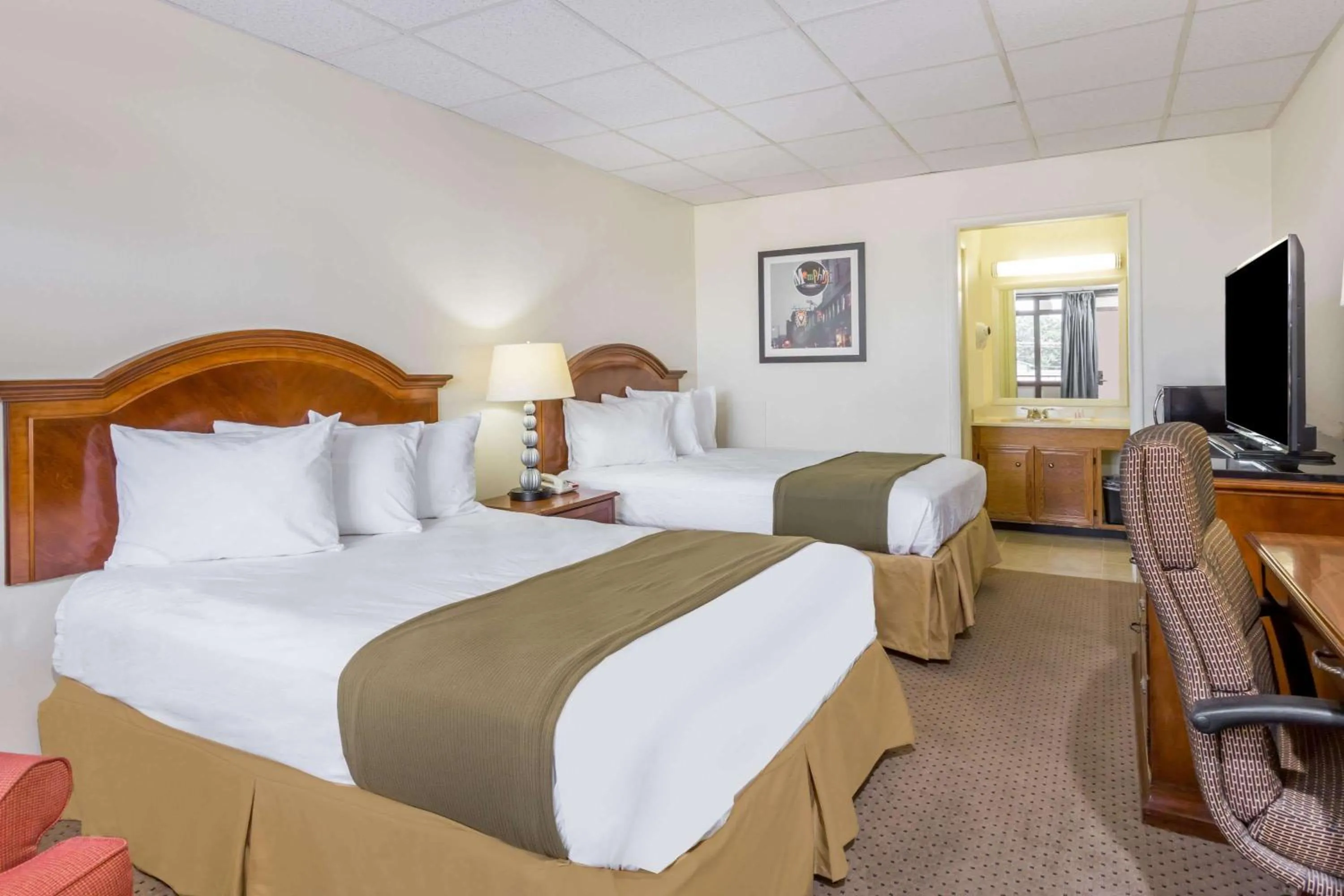 Double Room with Two Double Beds - Smoking in Days Inn by Wyndham Bedford