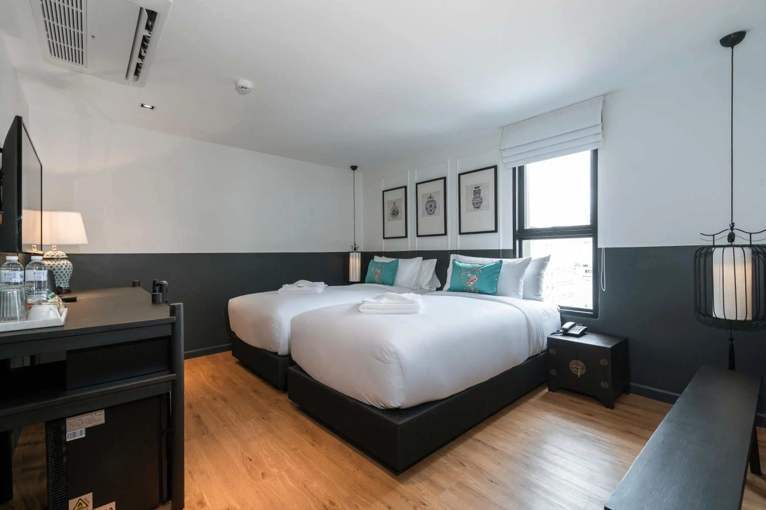 Deluxe Twin Room in The Lantern Hatyai Hotel