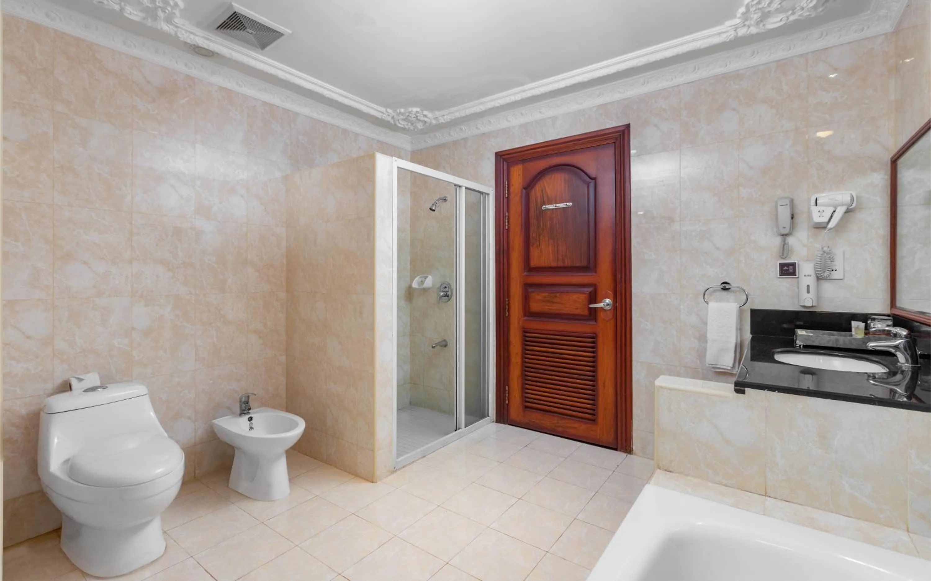 Deluxe Twin Room in Regency Angkor Hotel