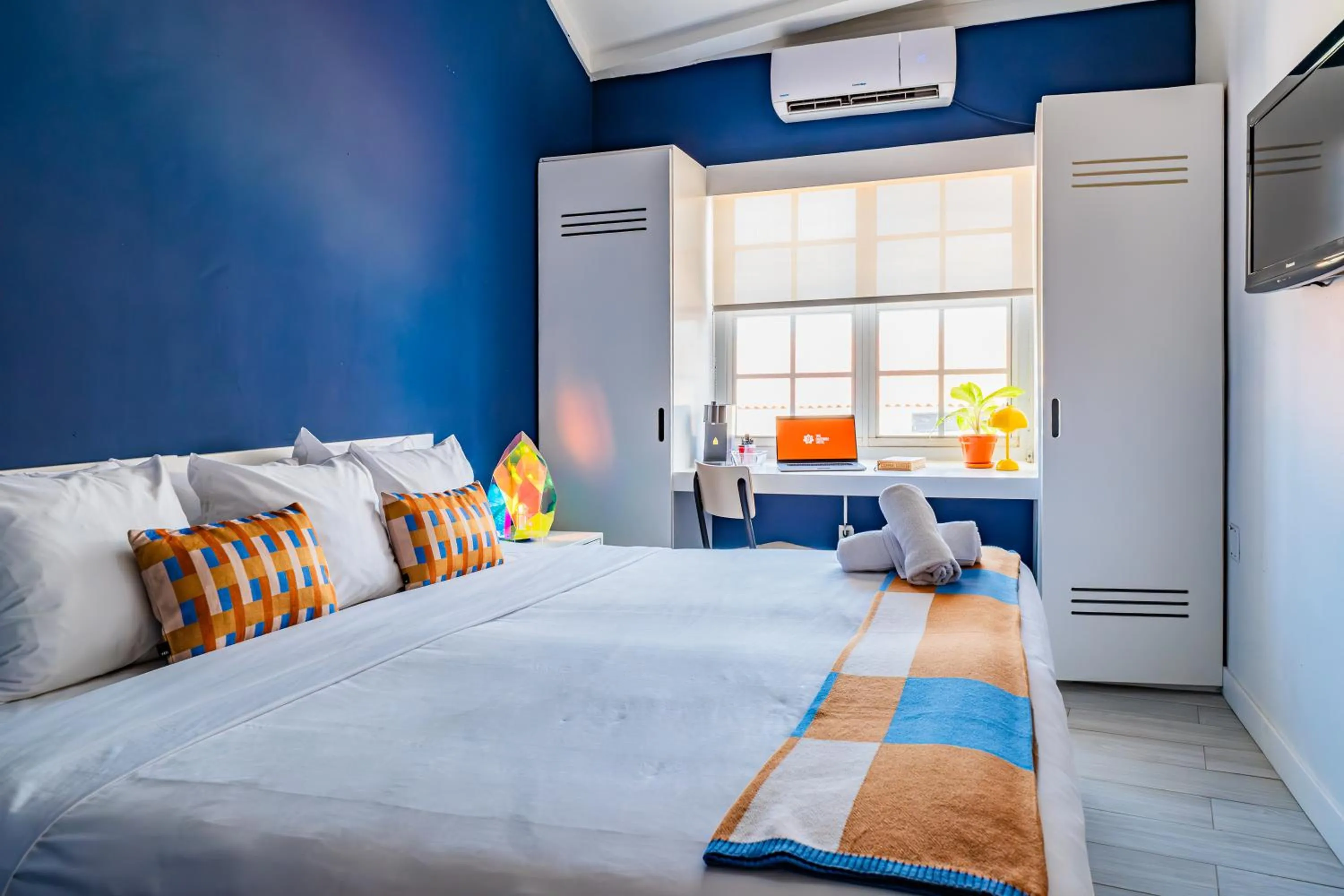 Deluxe King Room in The Freedom Hotel