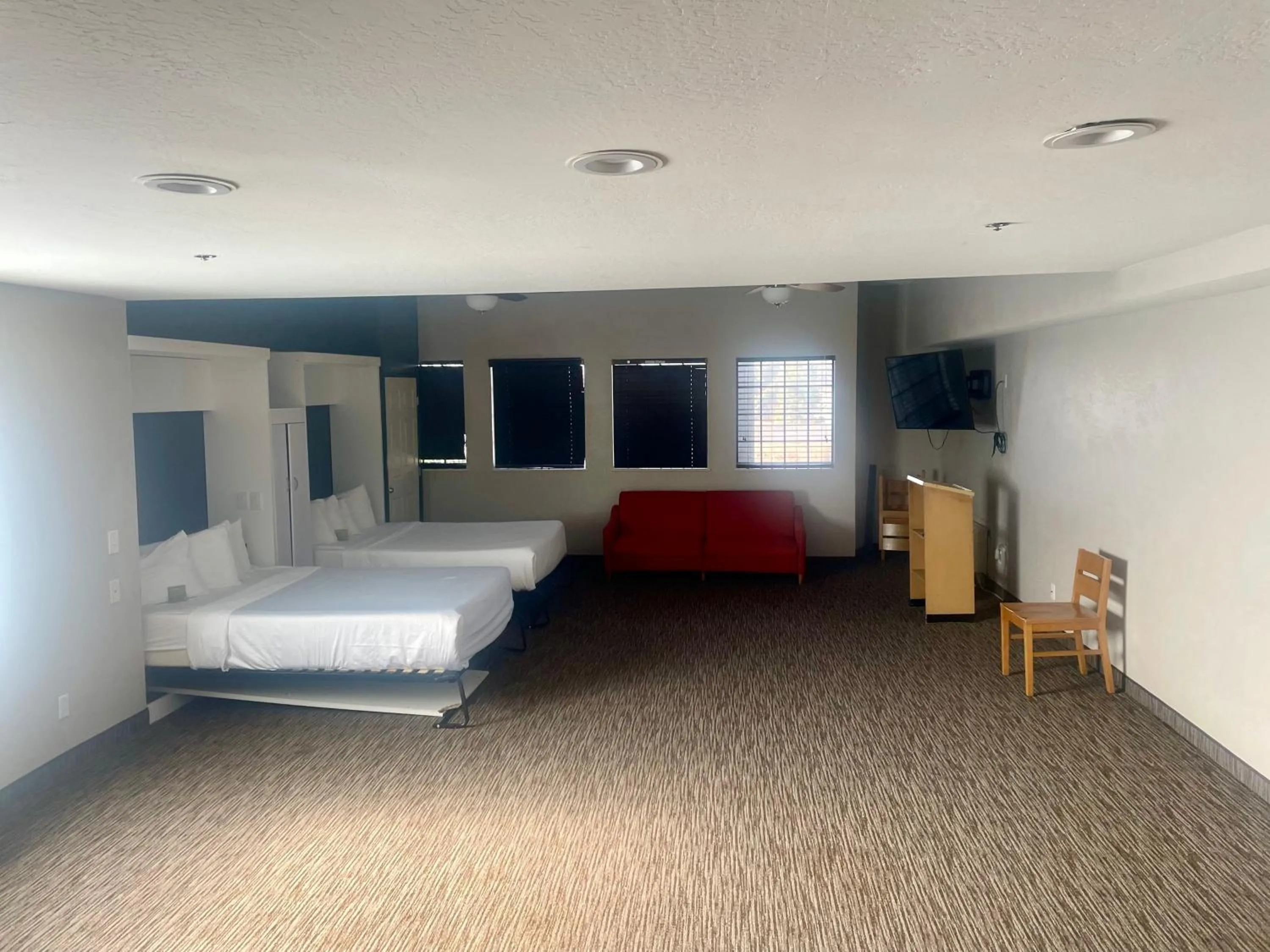 Superior Queen Room with Two Queen Beds - Non-Smoking in Country Inn & Suites by Radisson, Bakersfield, CA