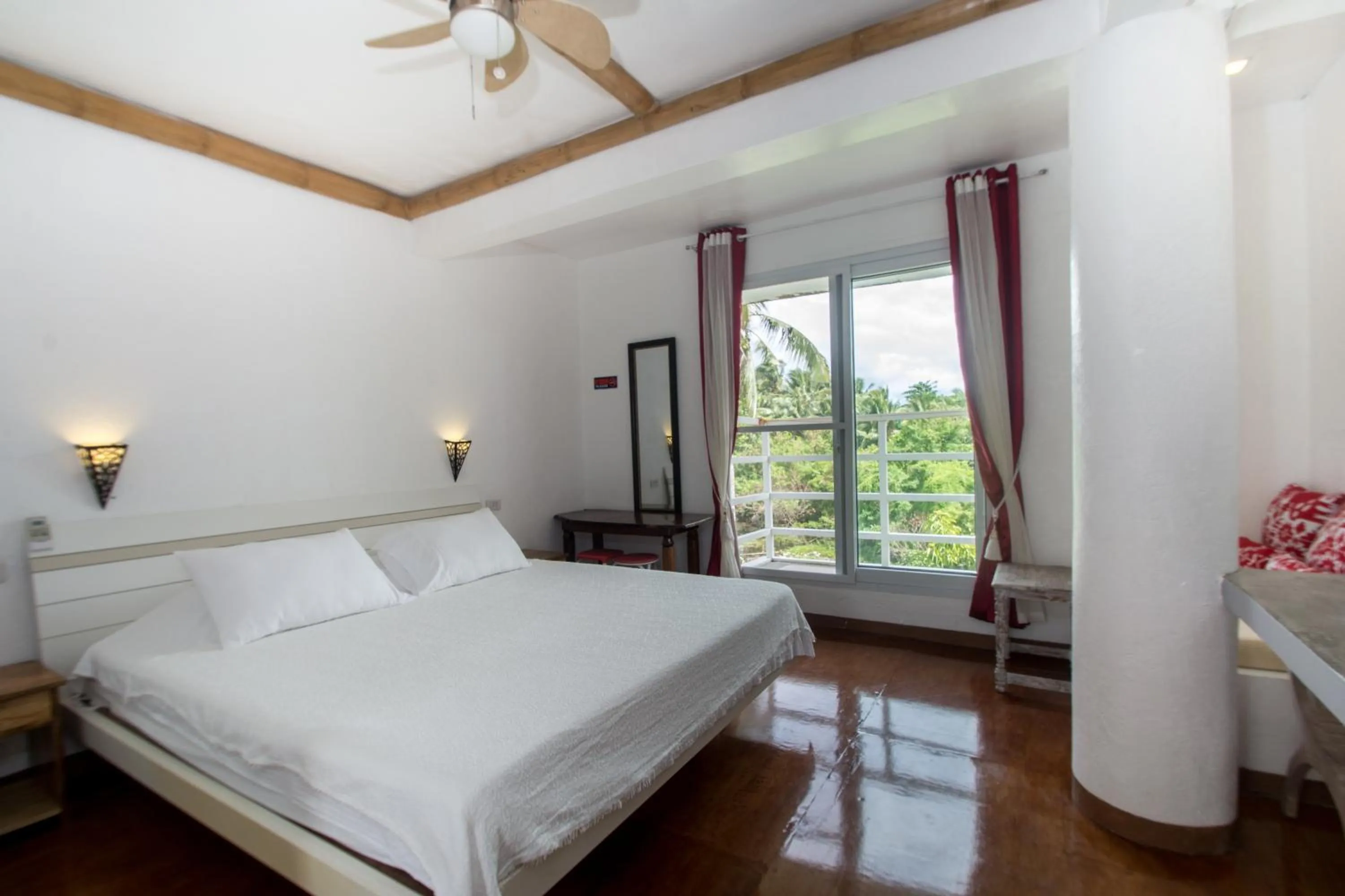 Studio with Garden View in Lanterna Hotel Boracay