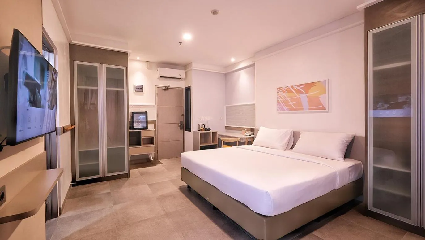 Deluxe King Room in Joylive BSD City