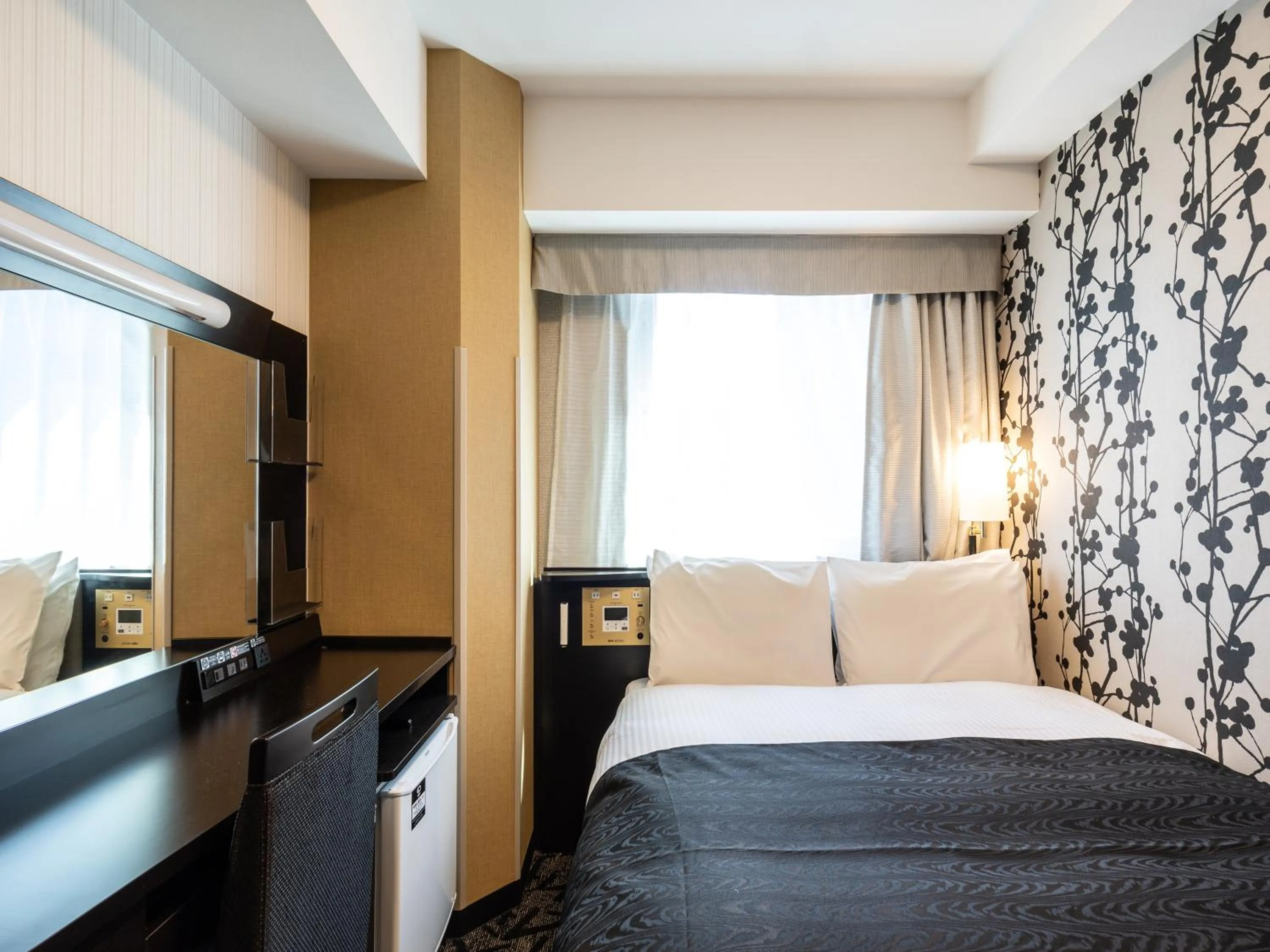 Double Room in APA Hotel Osaka Kadomashi Ekimae