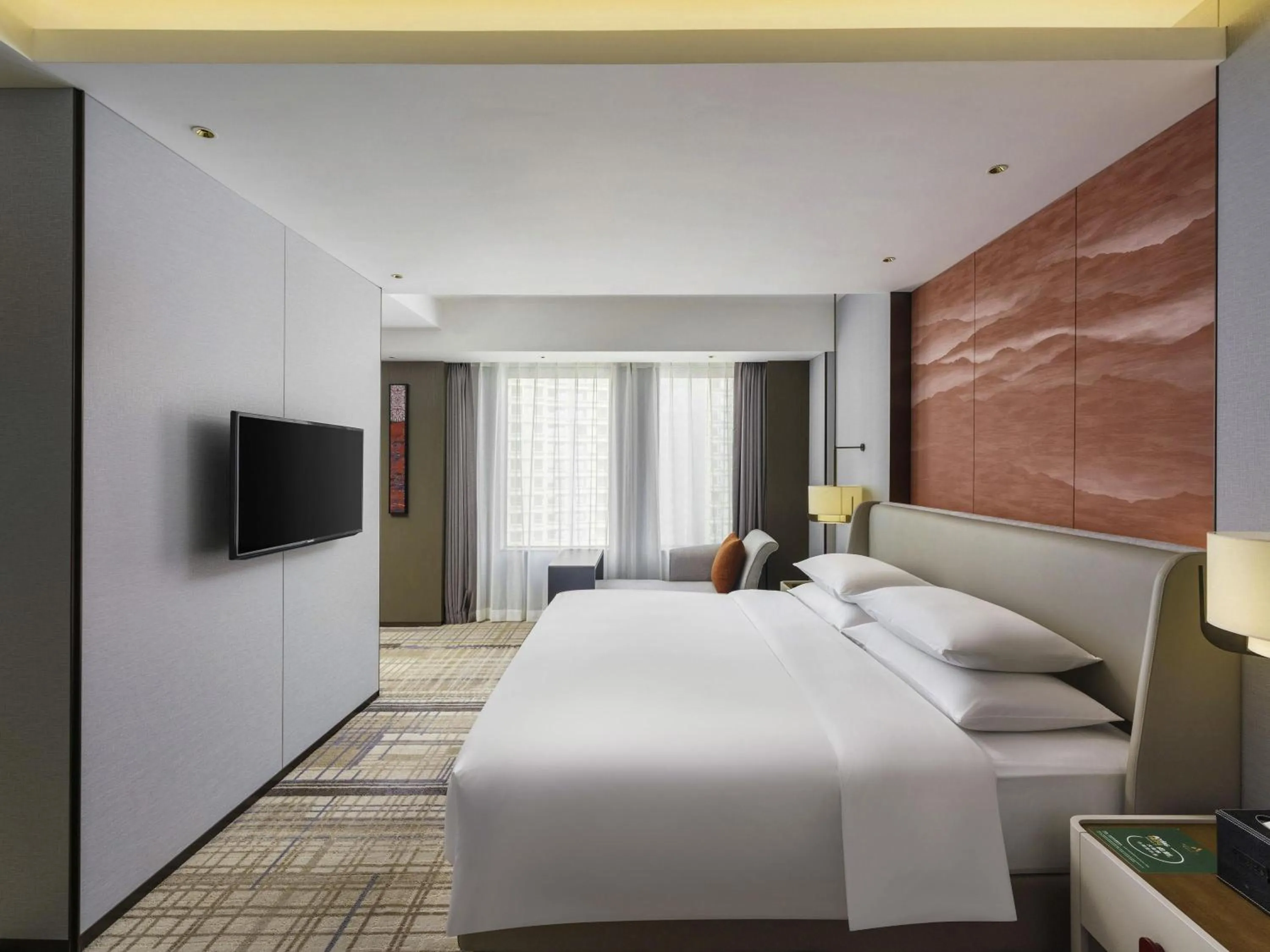 Swiss Select Room with One King Bed in Swissôtel Shenyang