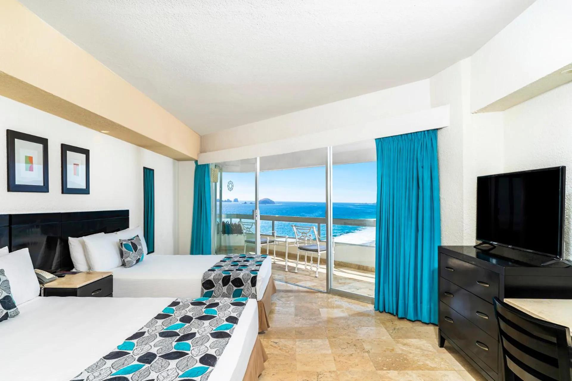Superior Room with Sea View in Krystal Ixtapa All Inclusive
