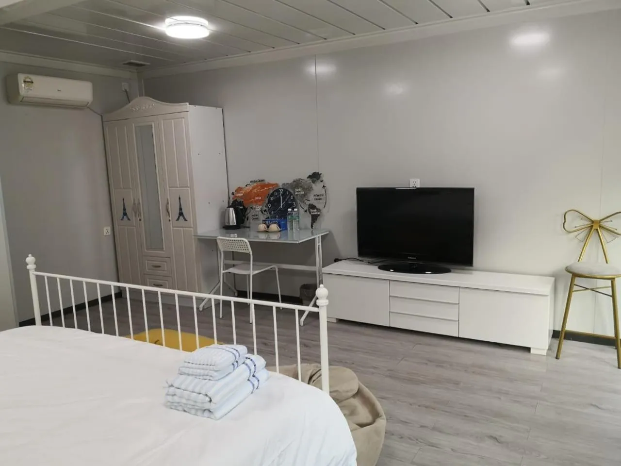 Premium duplex glass cabin in Titiwangsa Cabin Retreats by Vale Pine