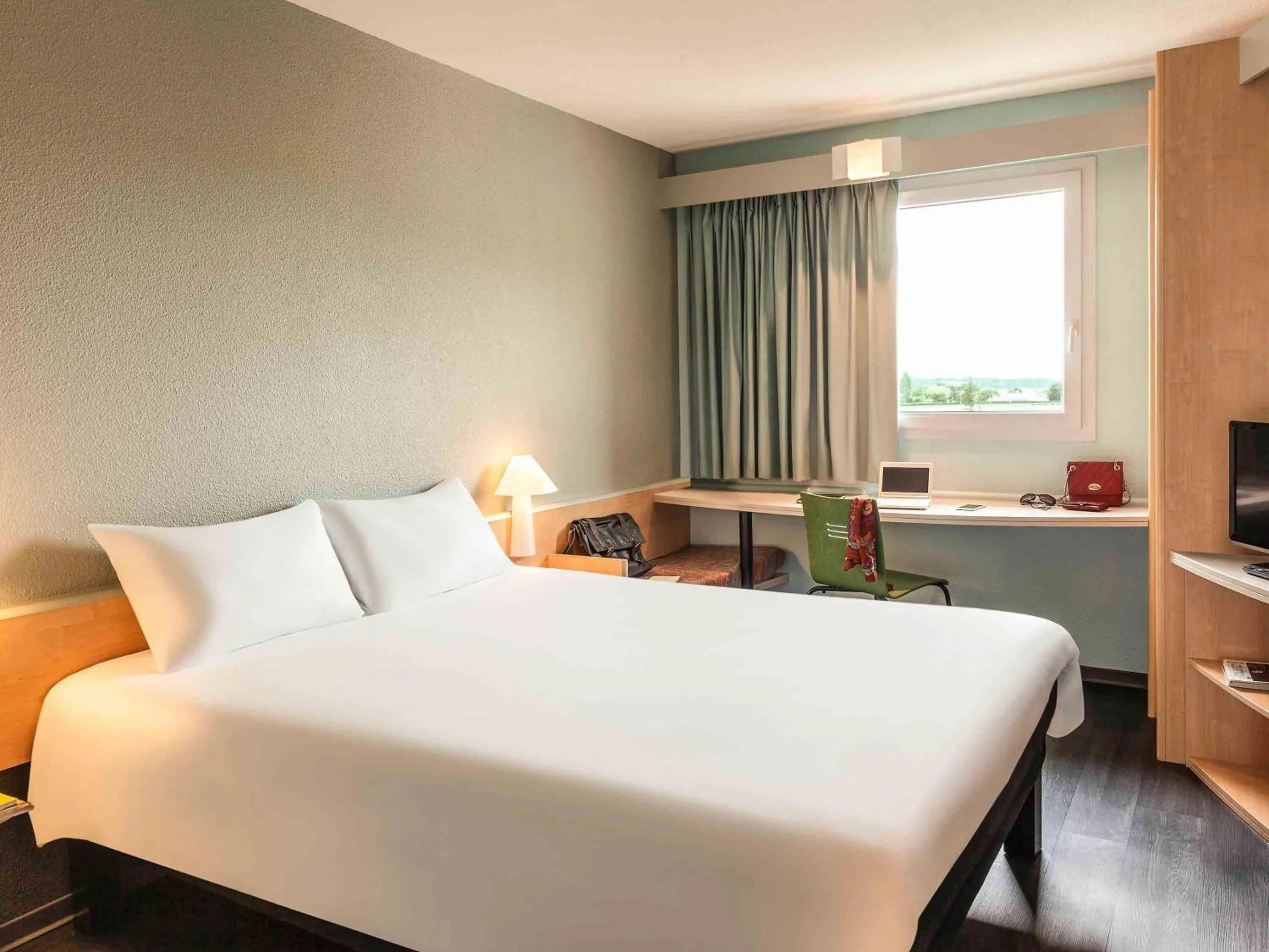 Standard Double Room in ibis Auch