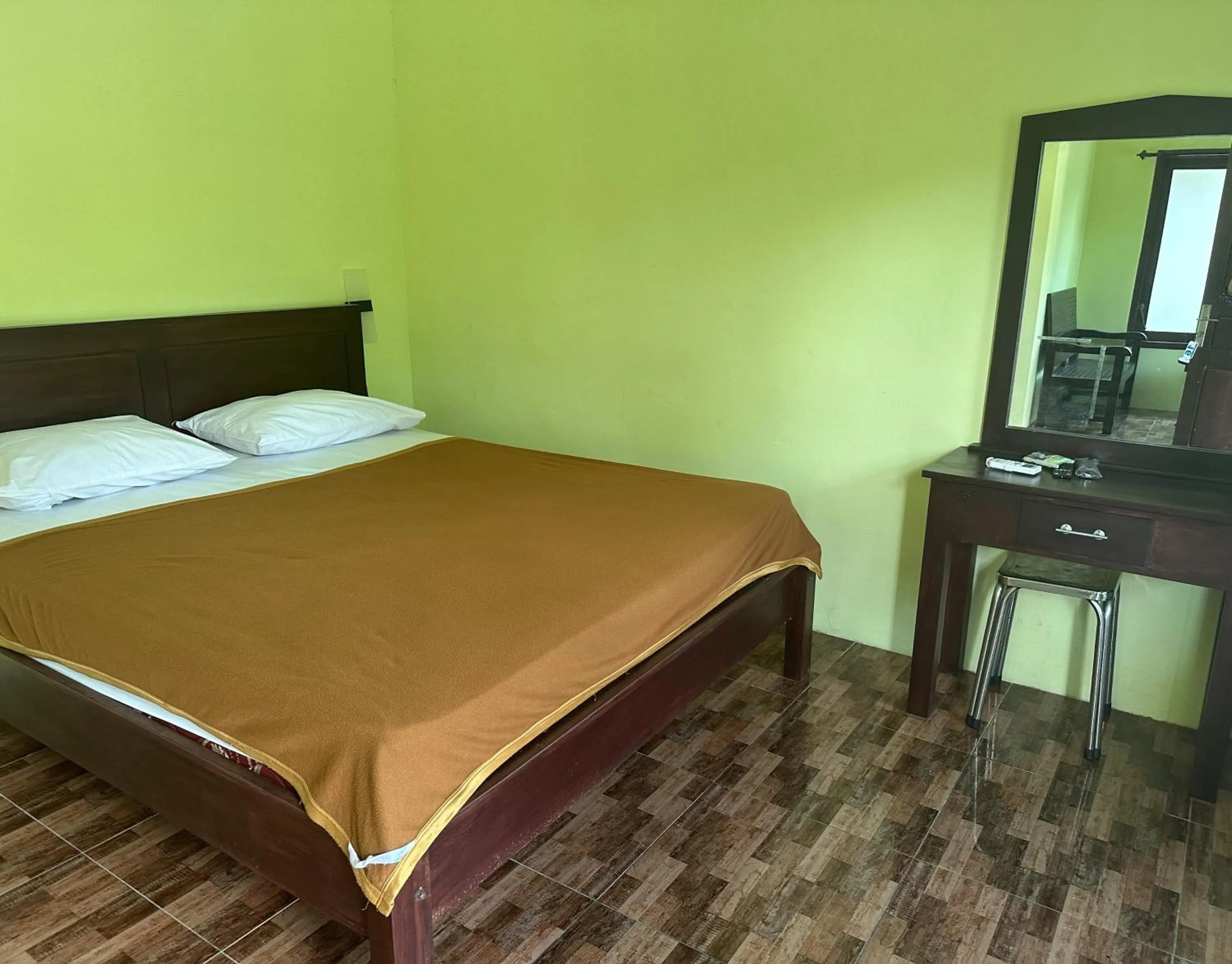 Standard Double Room in Hotel dan Gazebo Syariah Pinggir Kali Prigen RedPartner