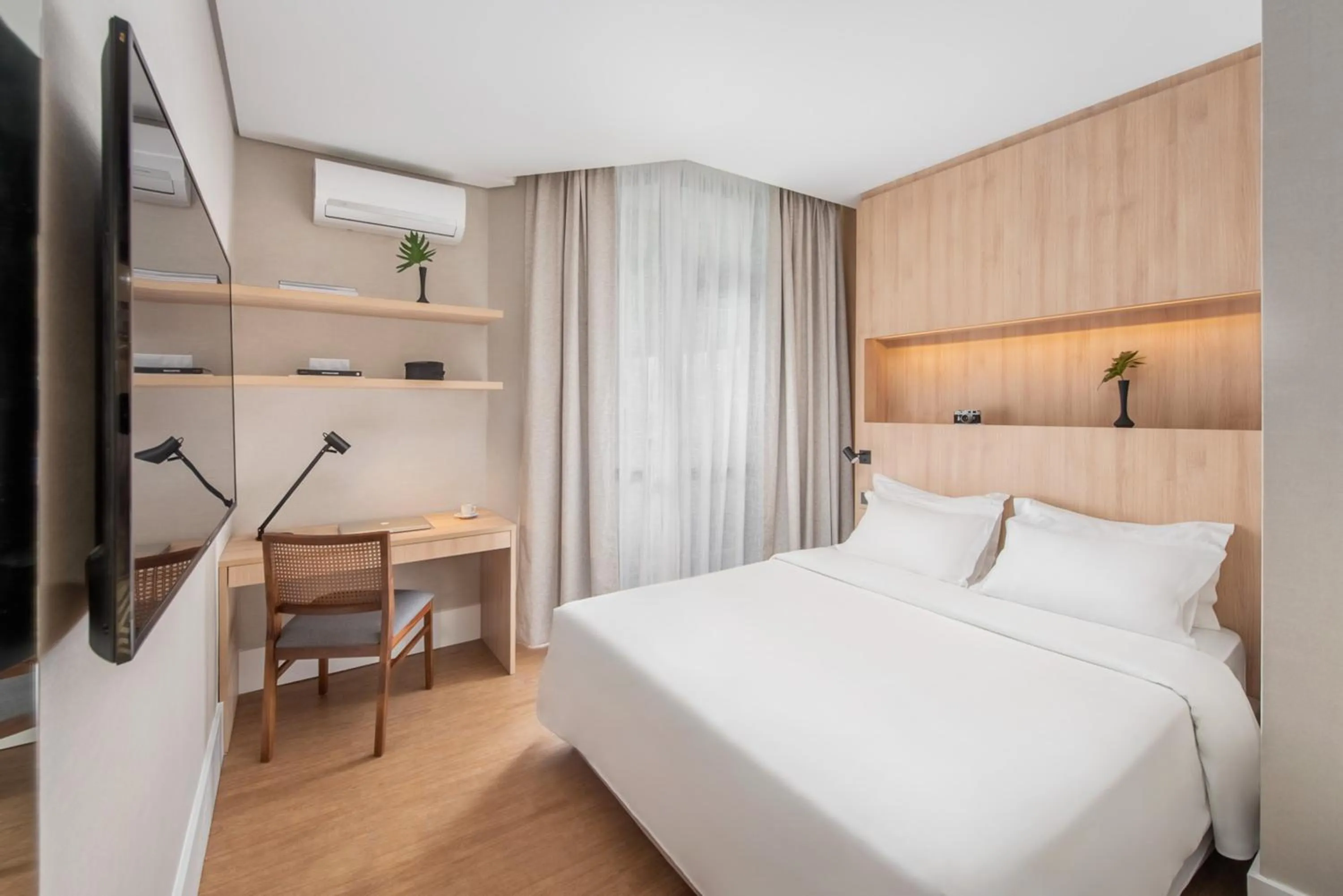 Standard Double – 1 Double Bed - single occupancy in Address São Paulo Faria Lima by Intercity