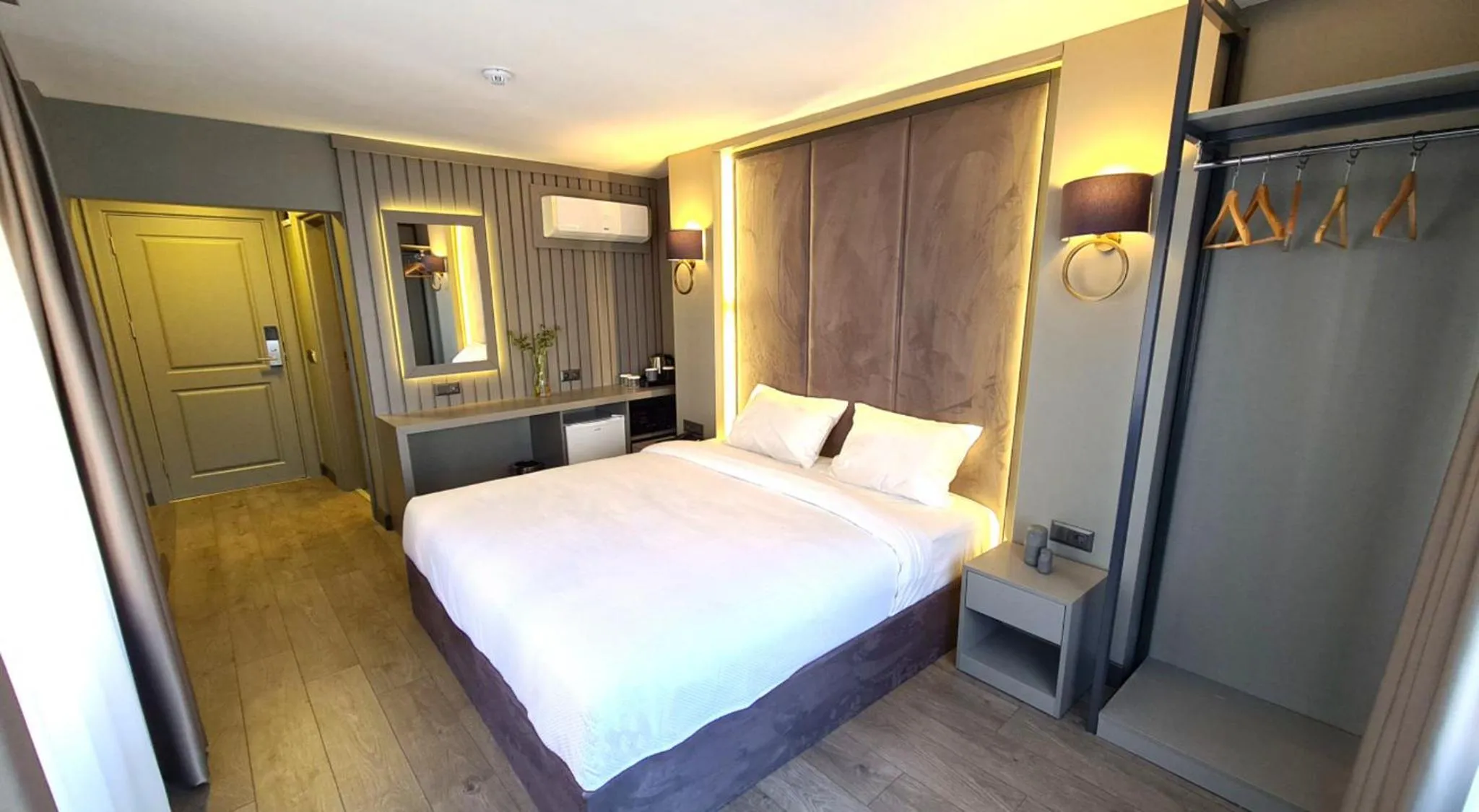 Deluxe Double Room in Dilens Bosphorus Hotel
