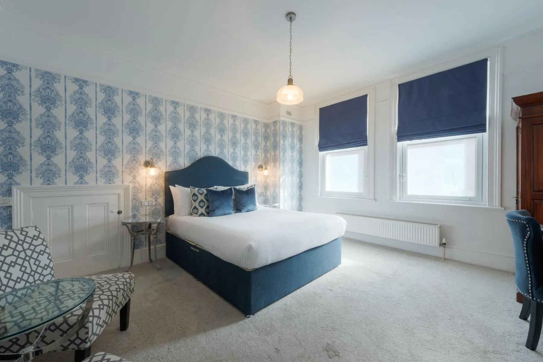 Executive King with Bath and Shower in Florence Gardens Boutique Hotel and Restaurant