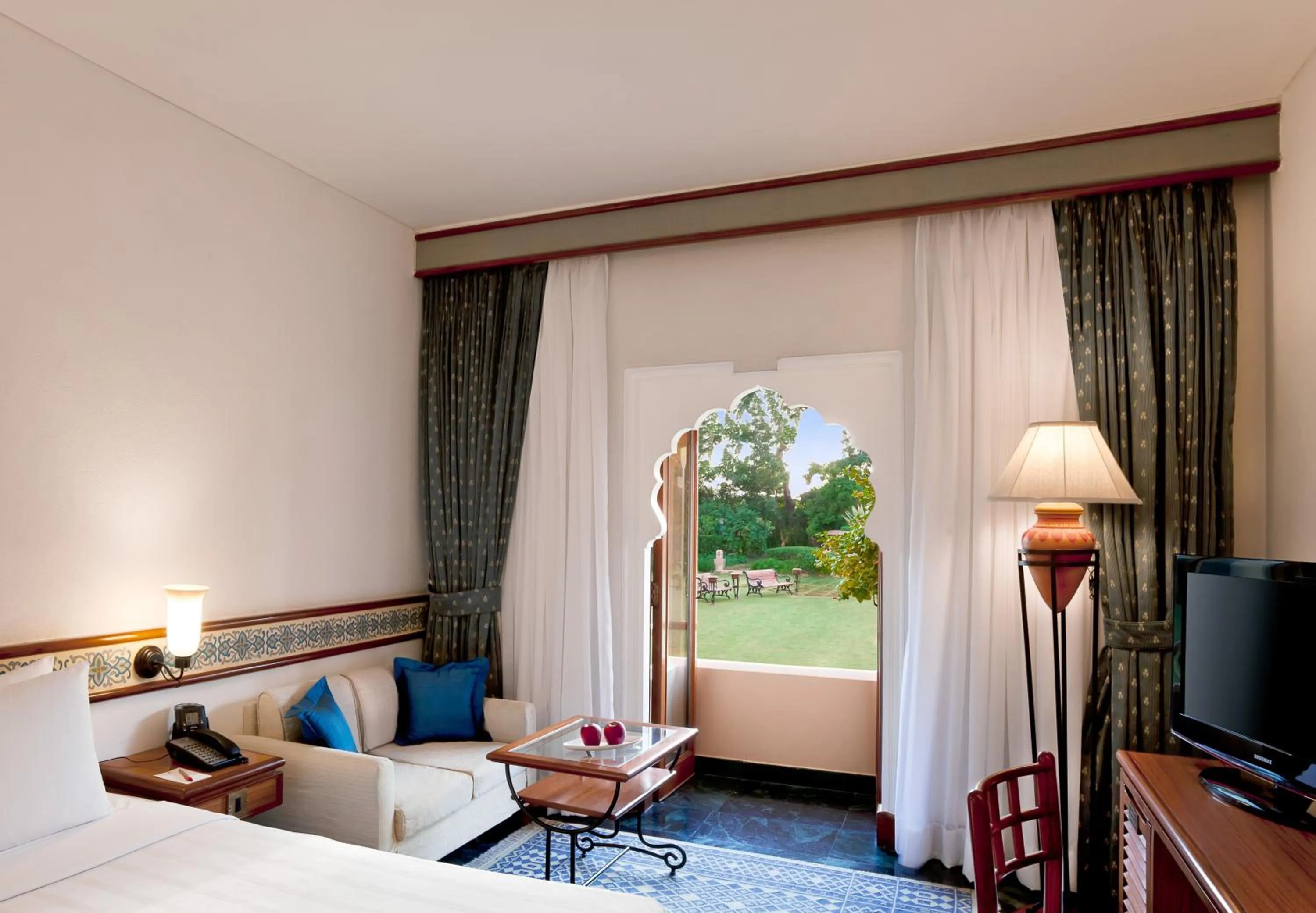 Deluxe Garden View Room with Balcony, Twin Beds in Trident Jaipur