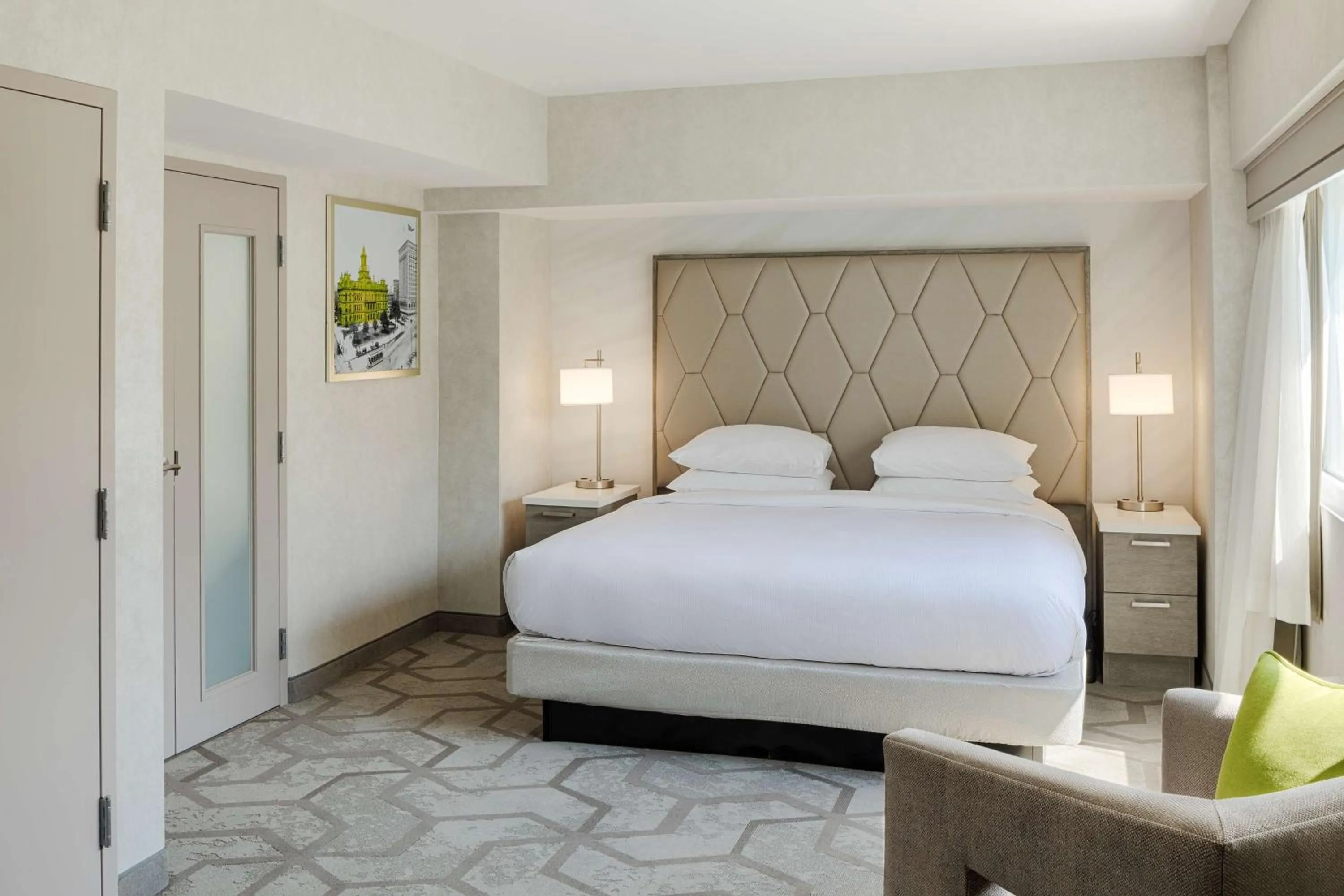 Woodward Suite in The Kingsley Bloomfield Hills - a DoubleTree by Hilton