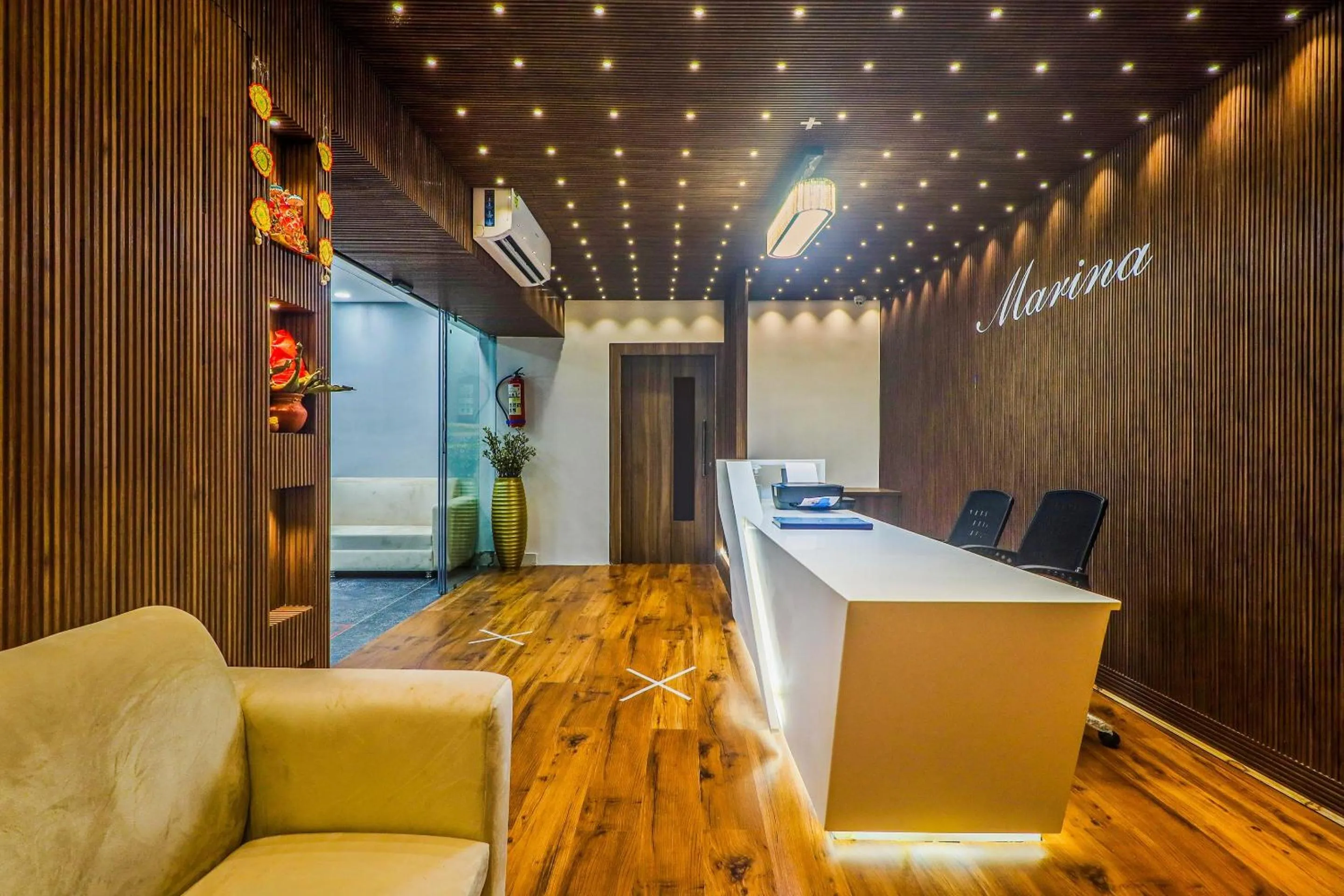 Super Townhouse Marina