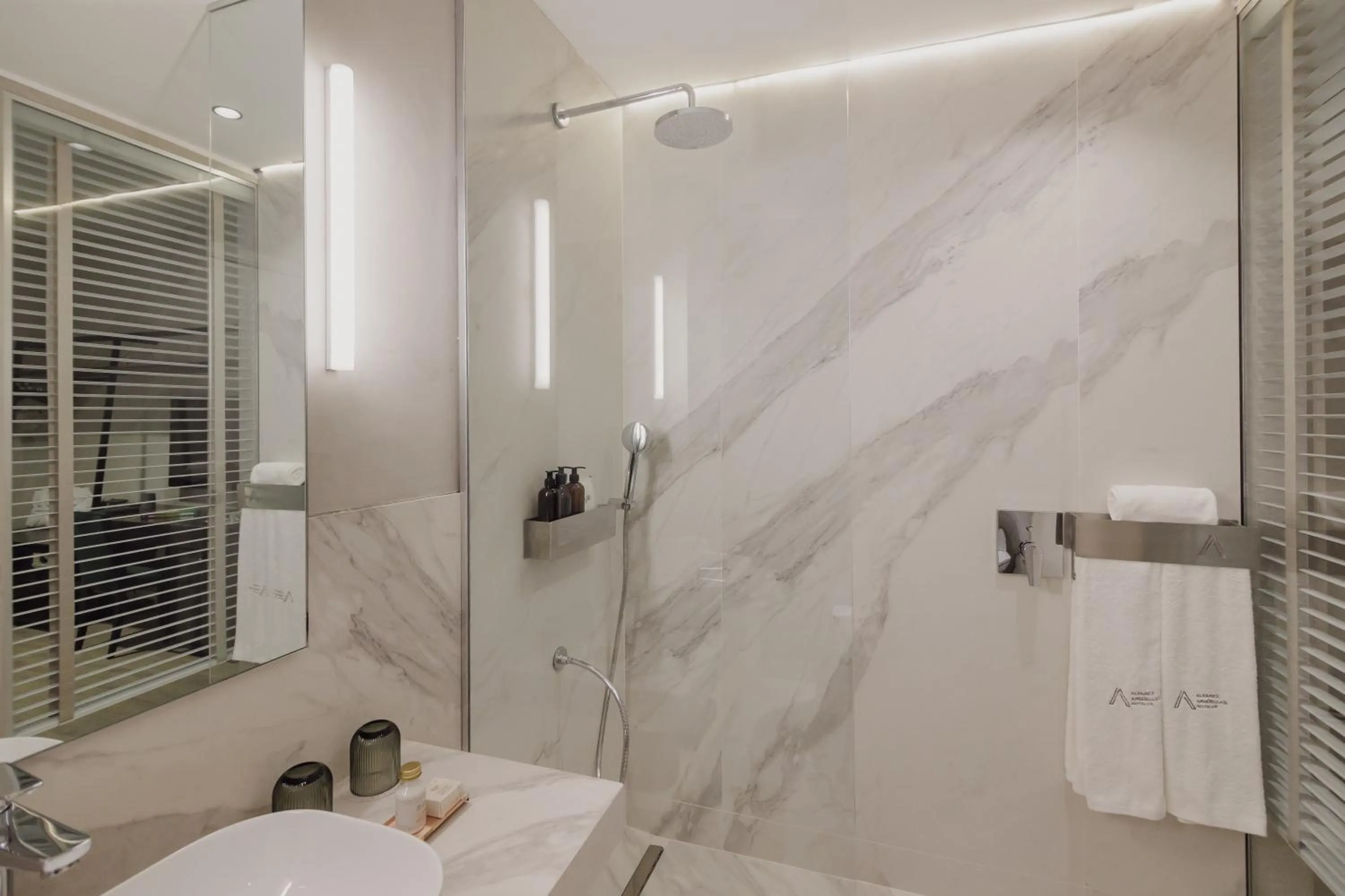 Standard Twin Room in Grand Brizo Bel Air