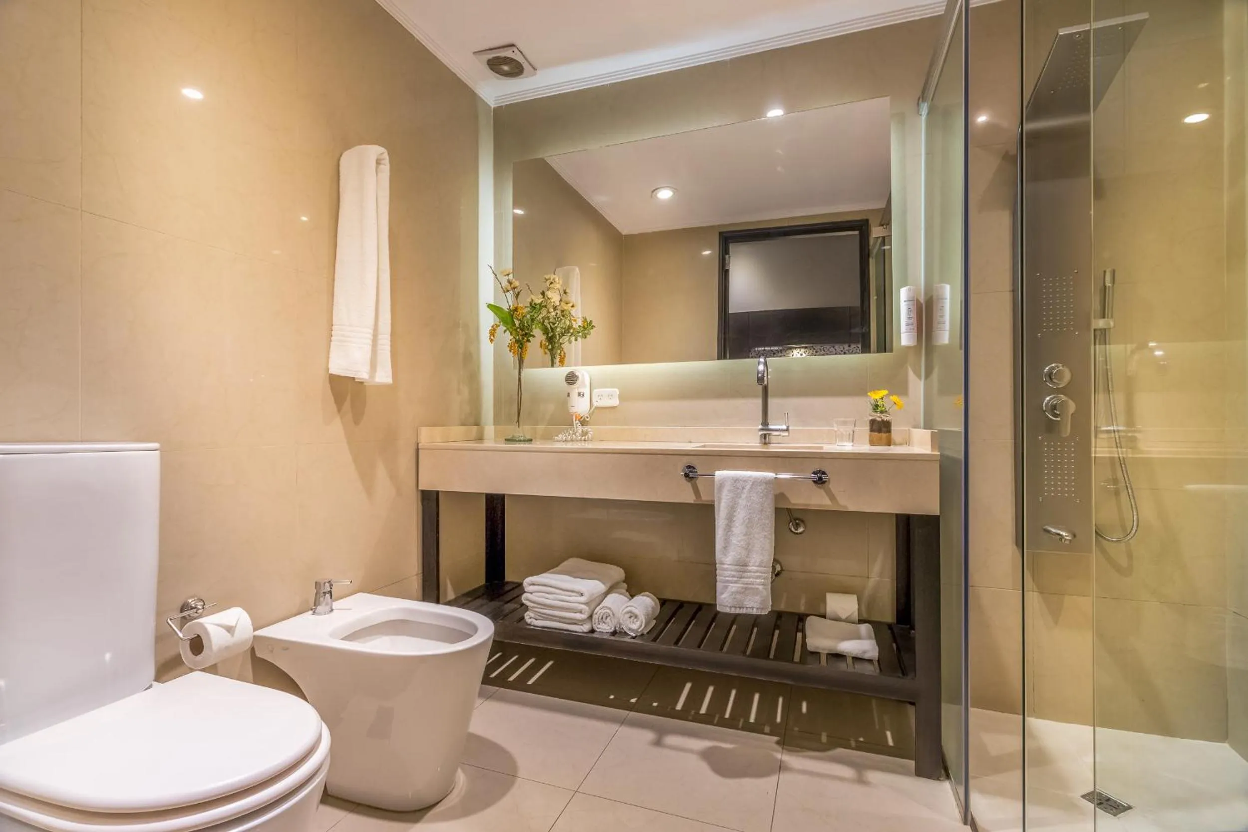 Standard Quadruple Room in Up Tribeca