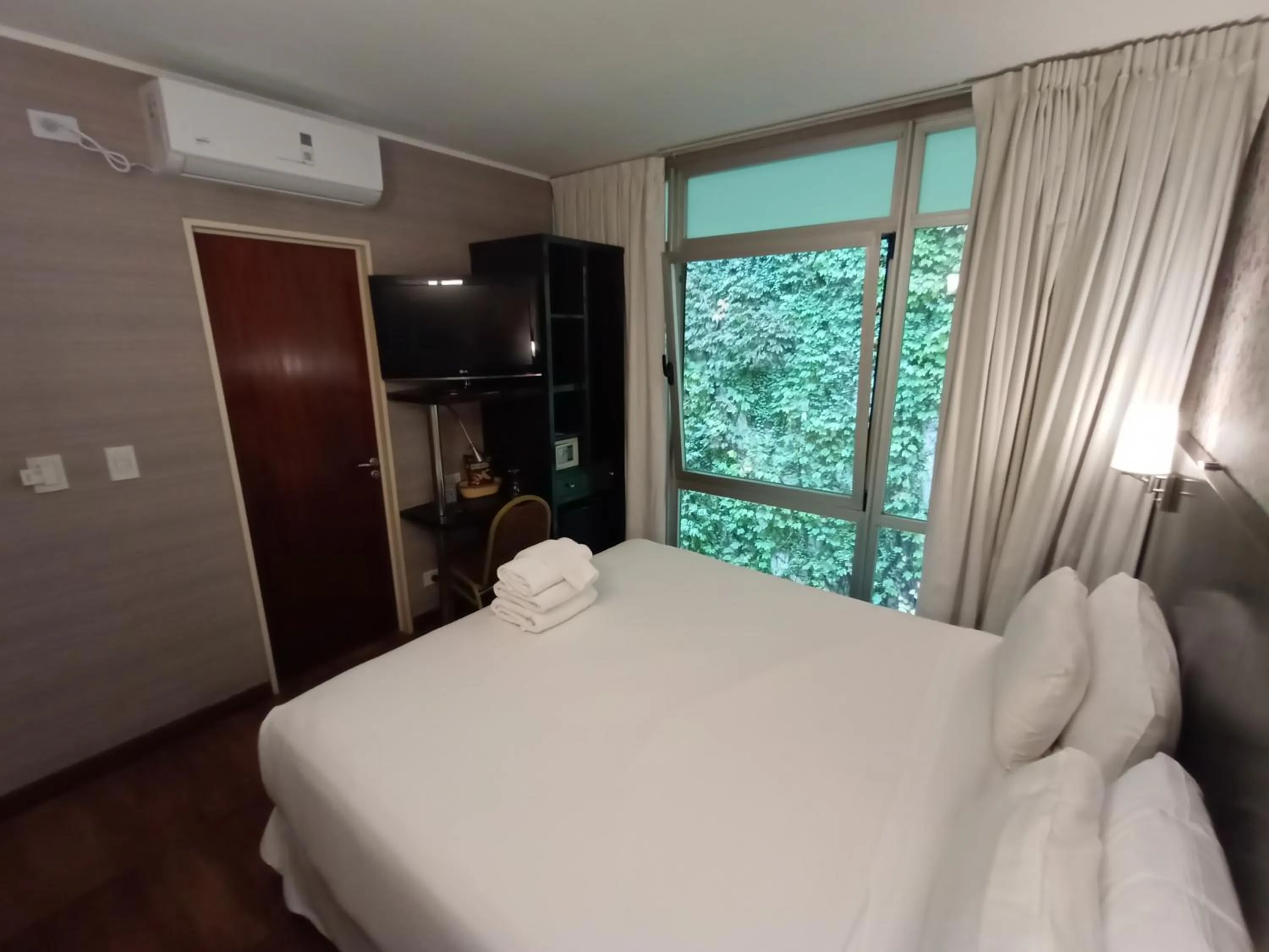 Deluxe Double Room in Ribera Sur Hotel