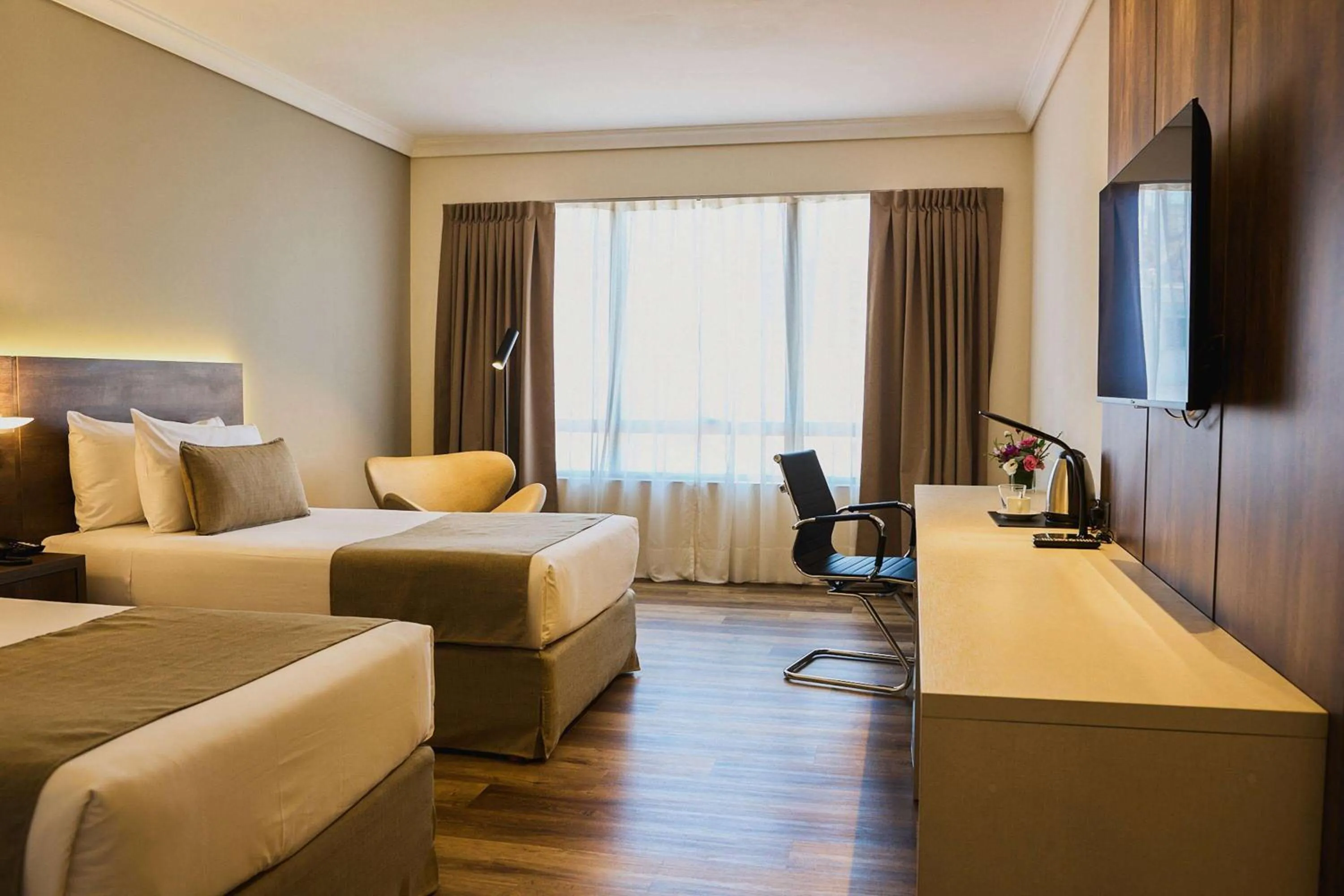 Twin Room - Non-Smoking in Dazzler by Wyndham Buenos Aires San Martin