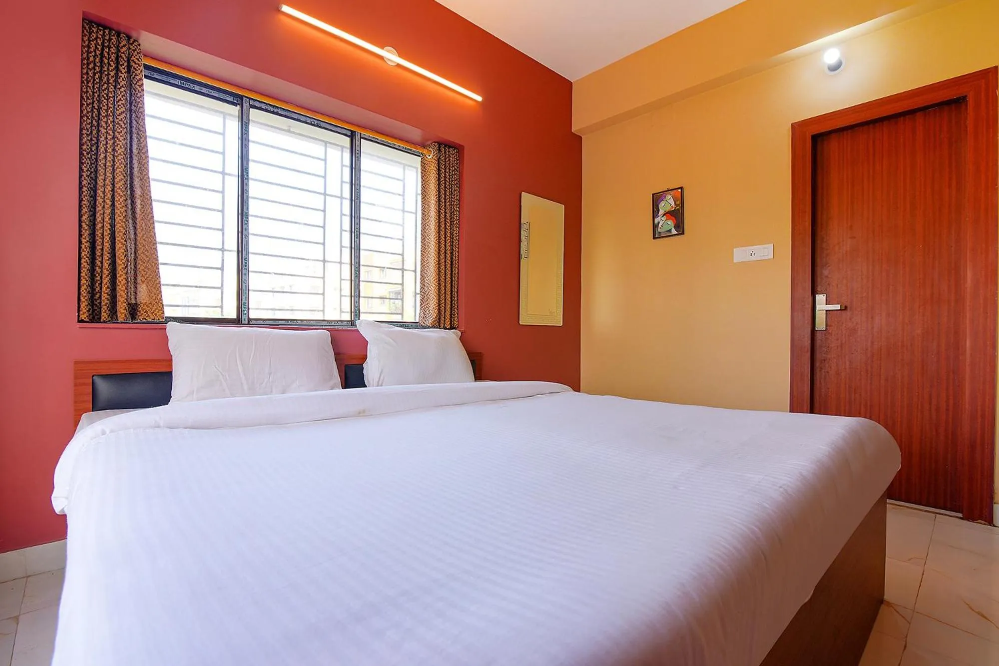 Deluxe Room - single occupancy in FabHotel Amar Raj Inn