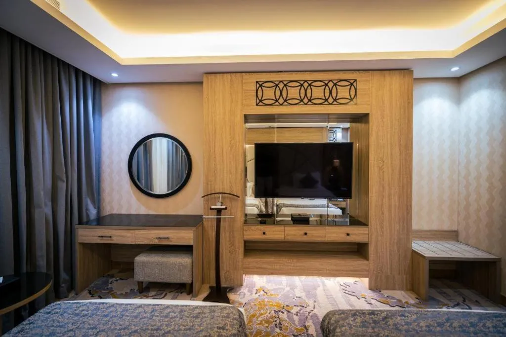 Executive Suite in Mirnian Hotel