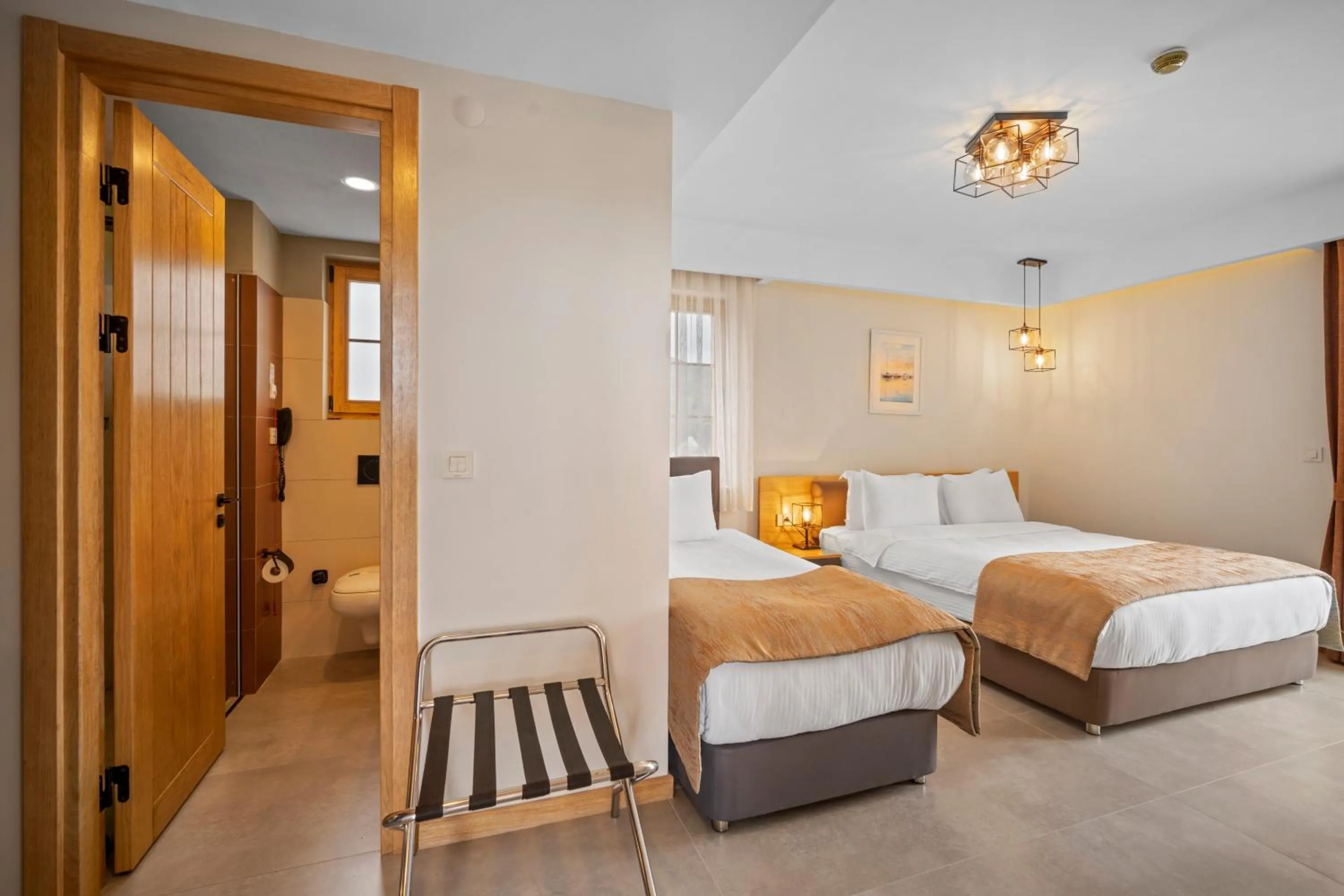 Standard Triple Room in ZEYT INN HOTEL