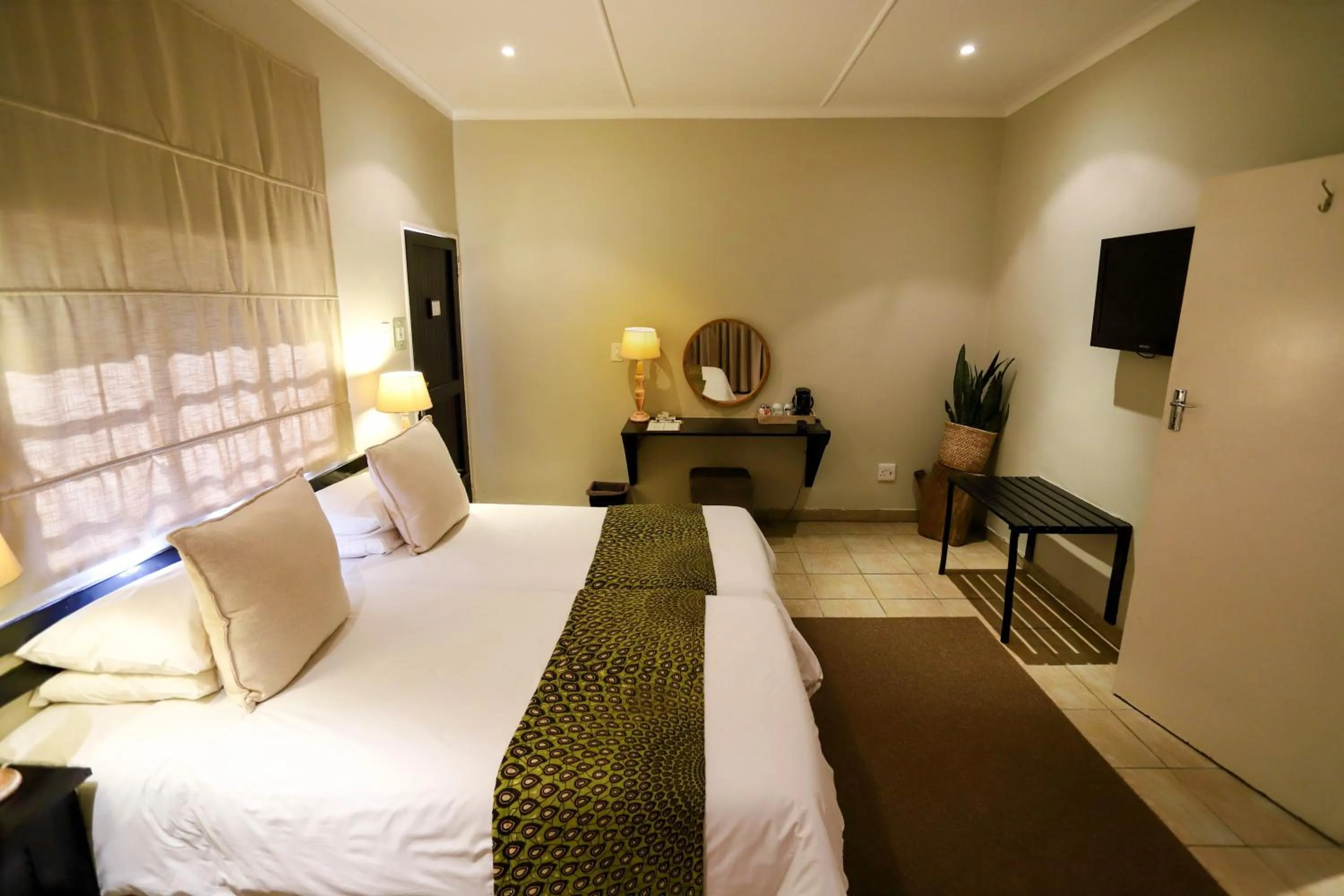 Double or Twin Room - single occupancy in Mantenga Lodge