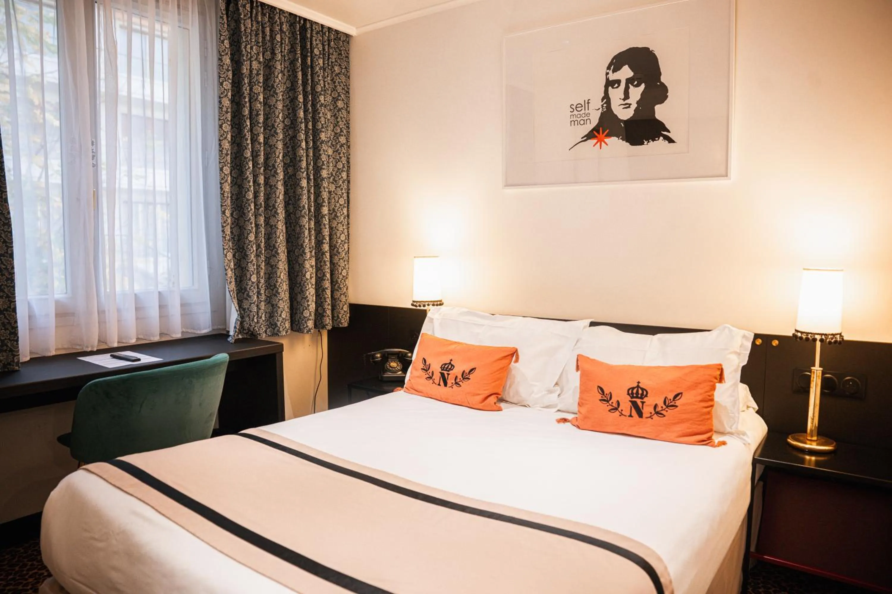 Single Room - single occupancy in Napoleon