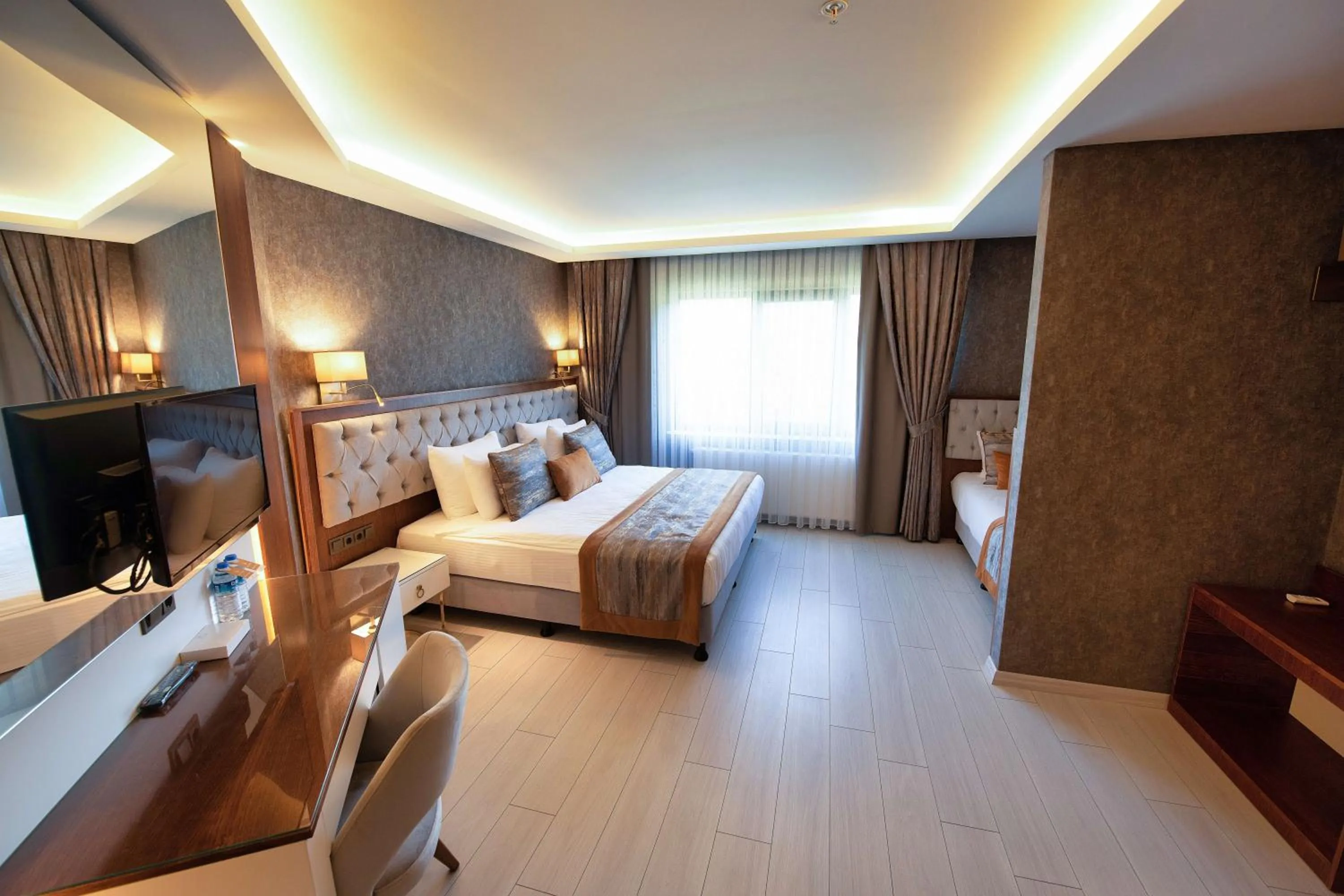 King Suite Room with jacuzzi and Sauna in Vela Verde Hotel & SPA