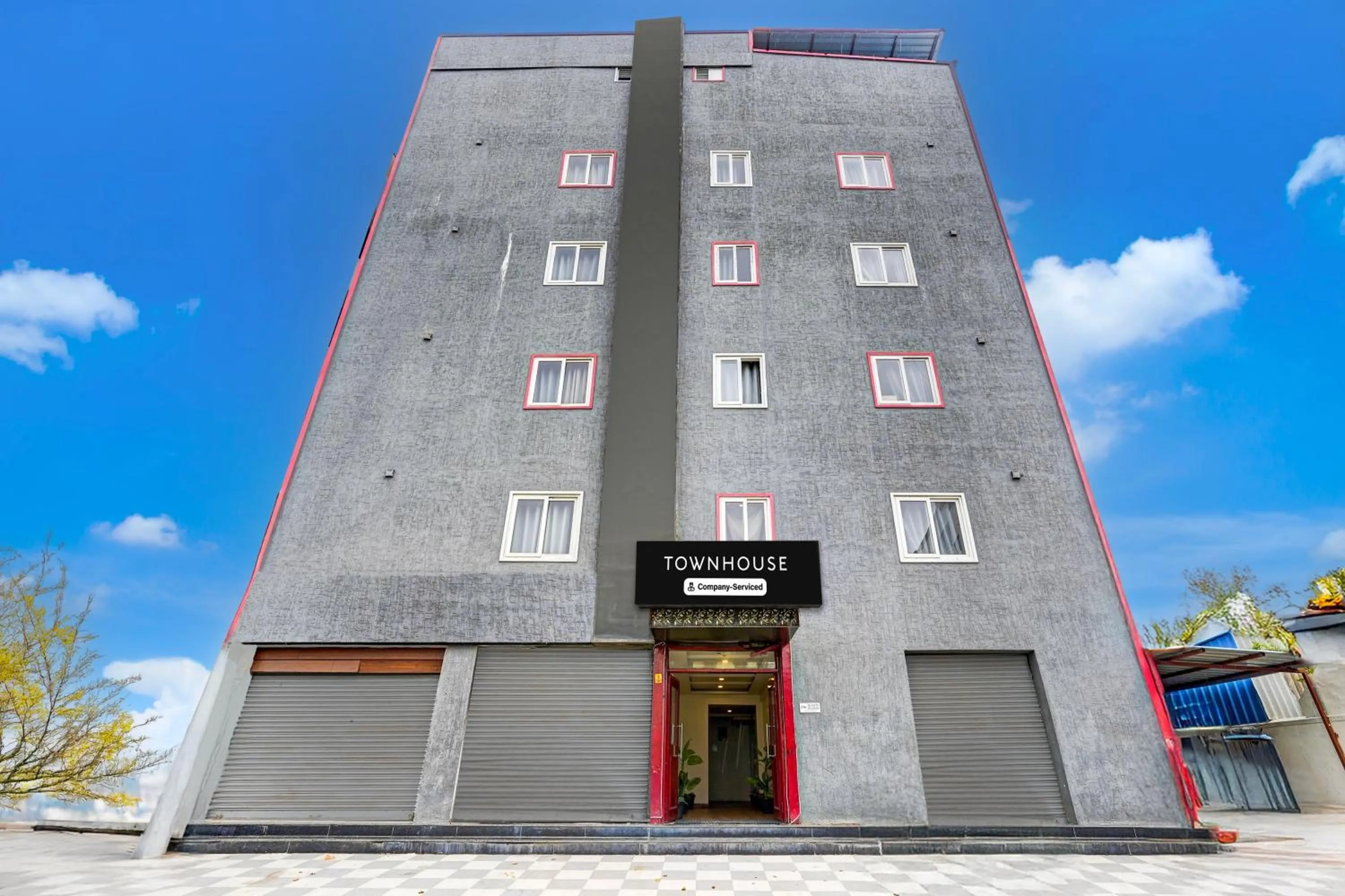 Super Townhouse Tirupati