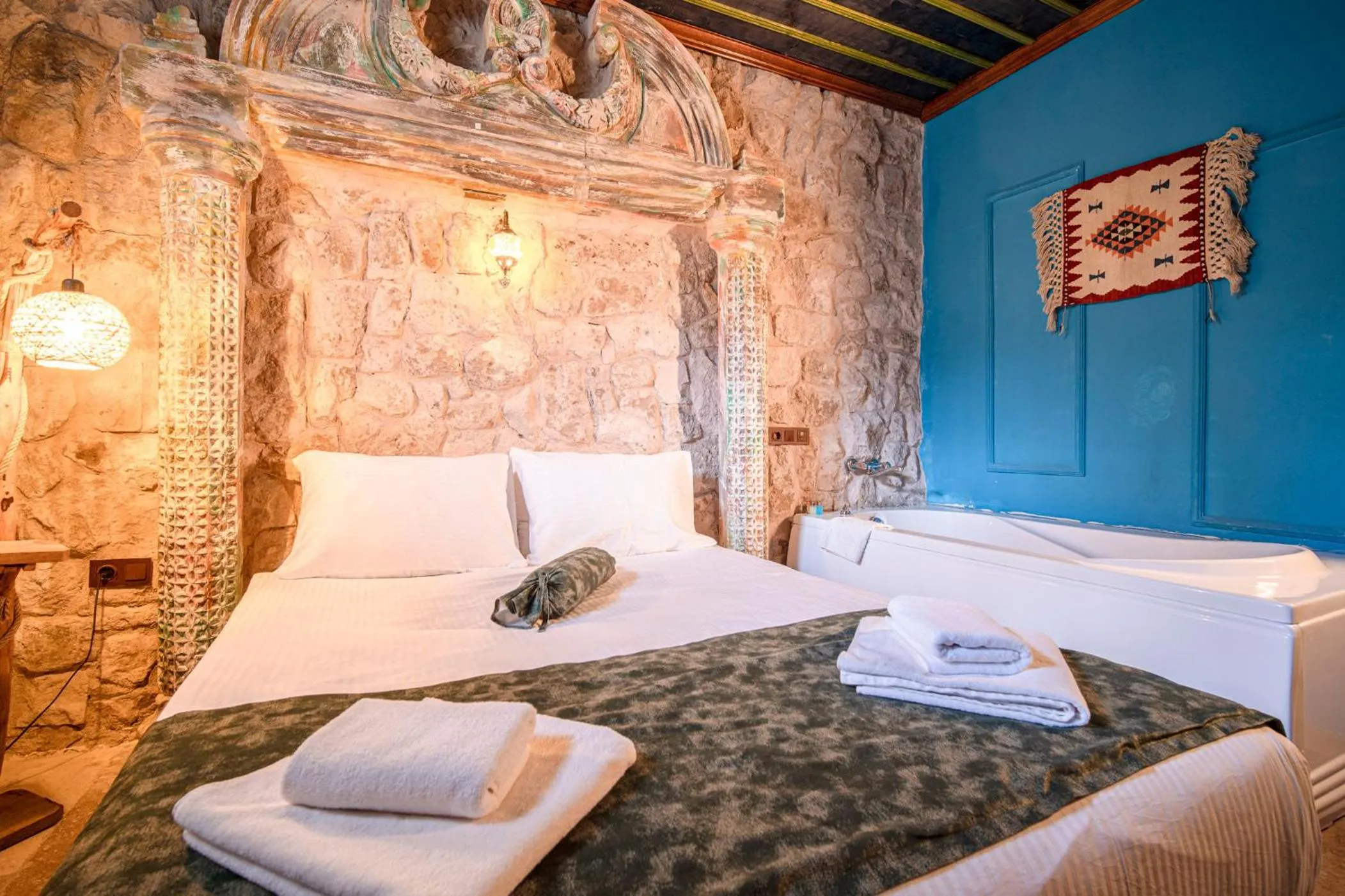 Double Room with Spa Bath in Deluna Cappadocia