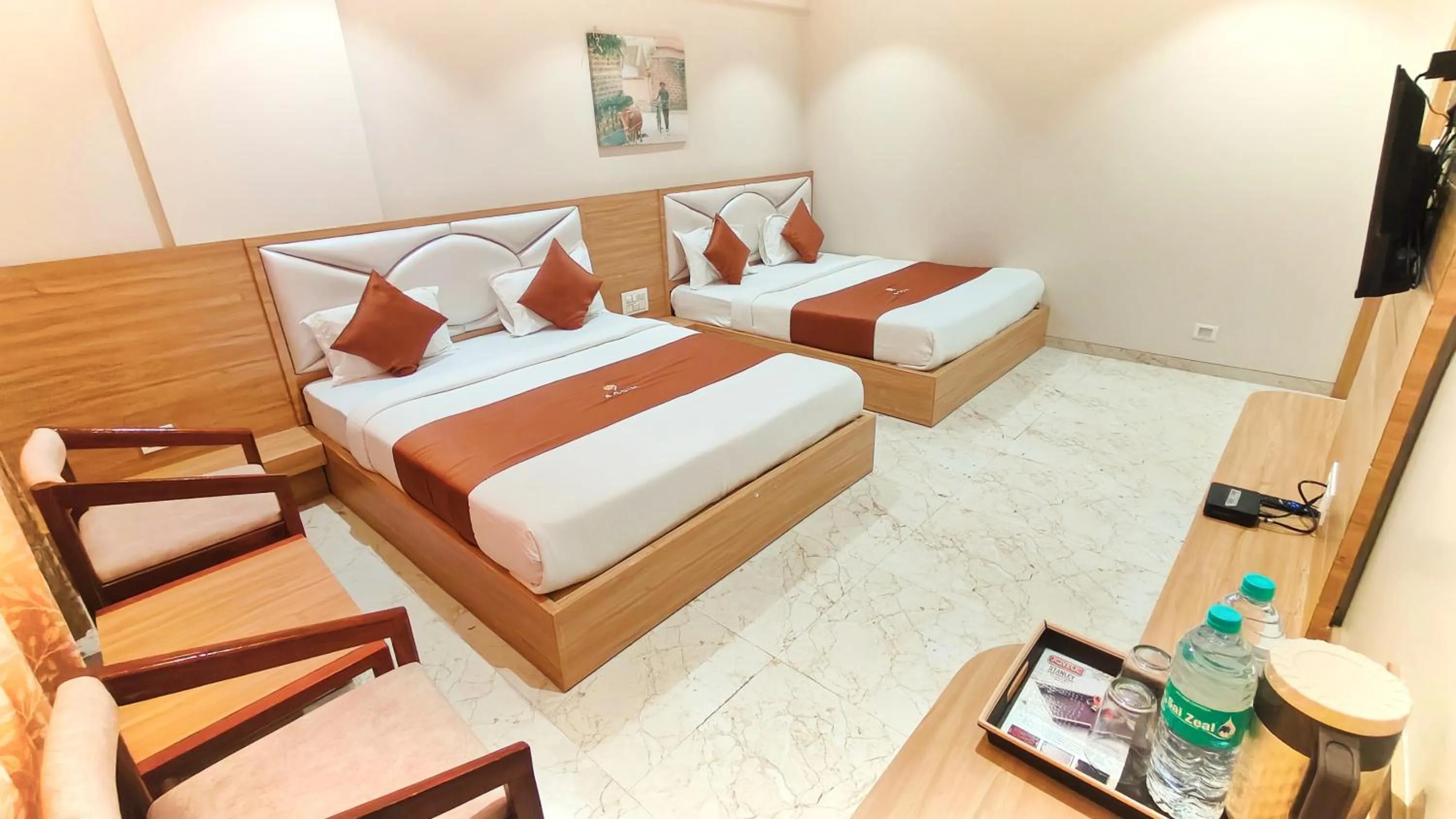 Deluxe Family Room- 984 foot from Temple  in Hotel 9 Coin