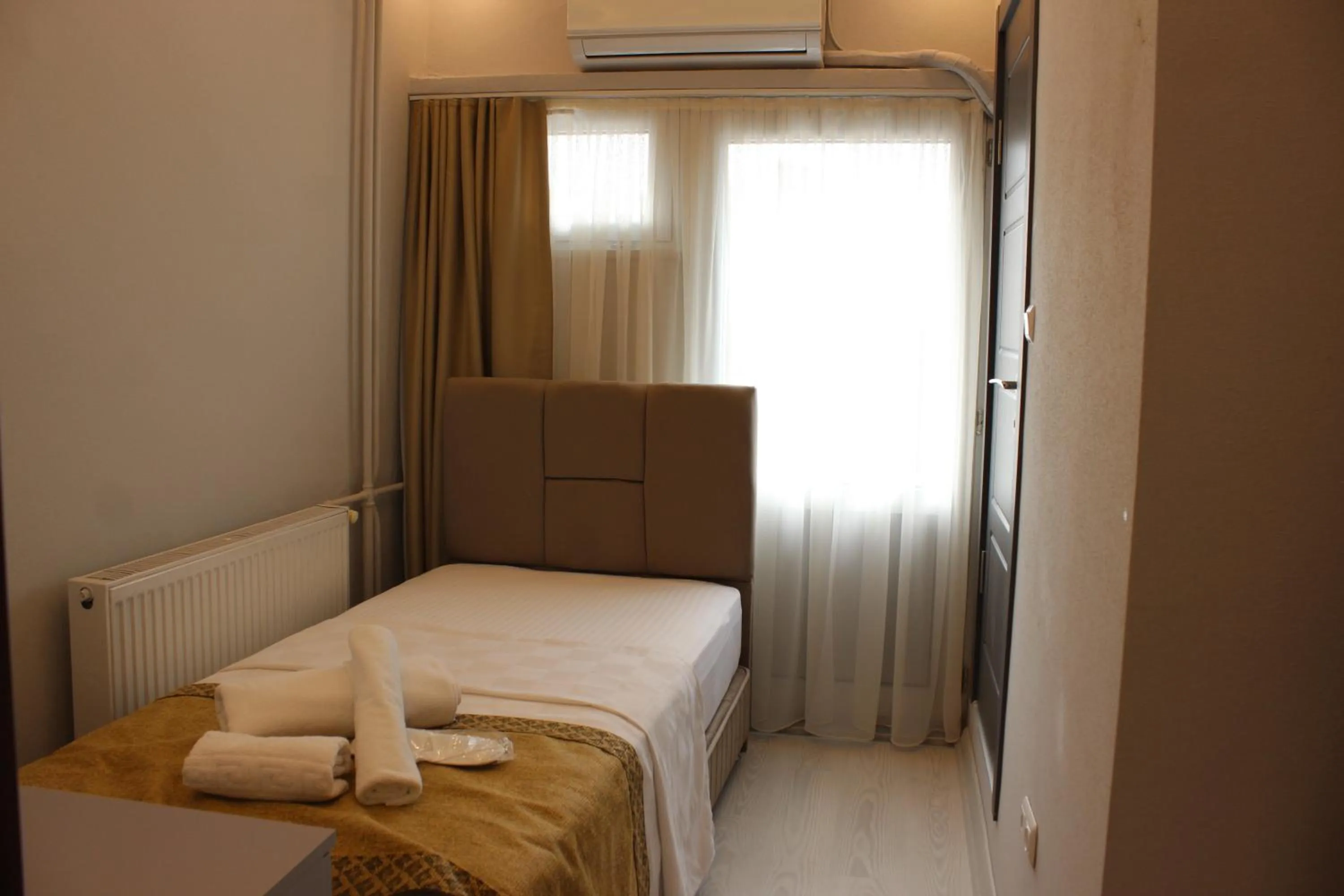 Single Room in Class Hotel