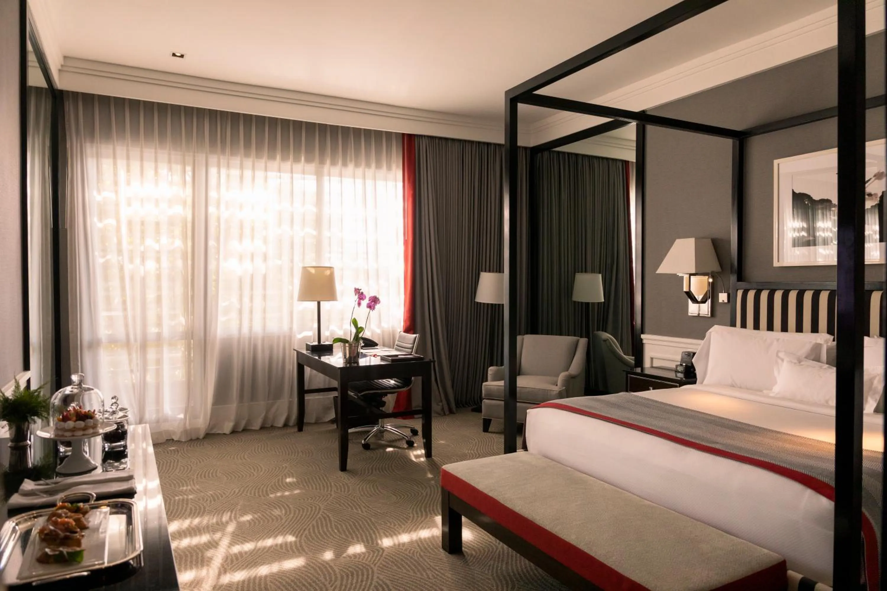 Superior King Room in Hotel Cayena Caracas a LHW