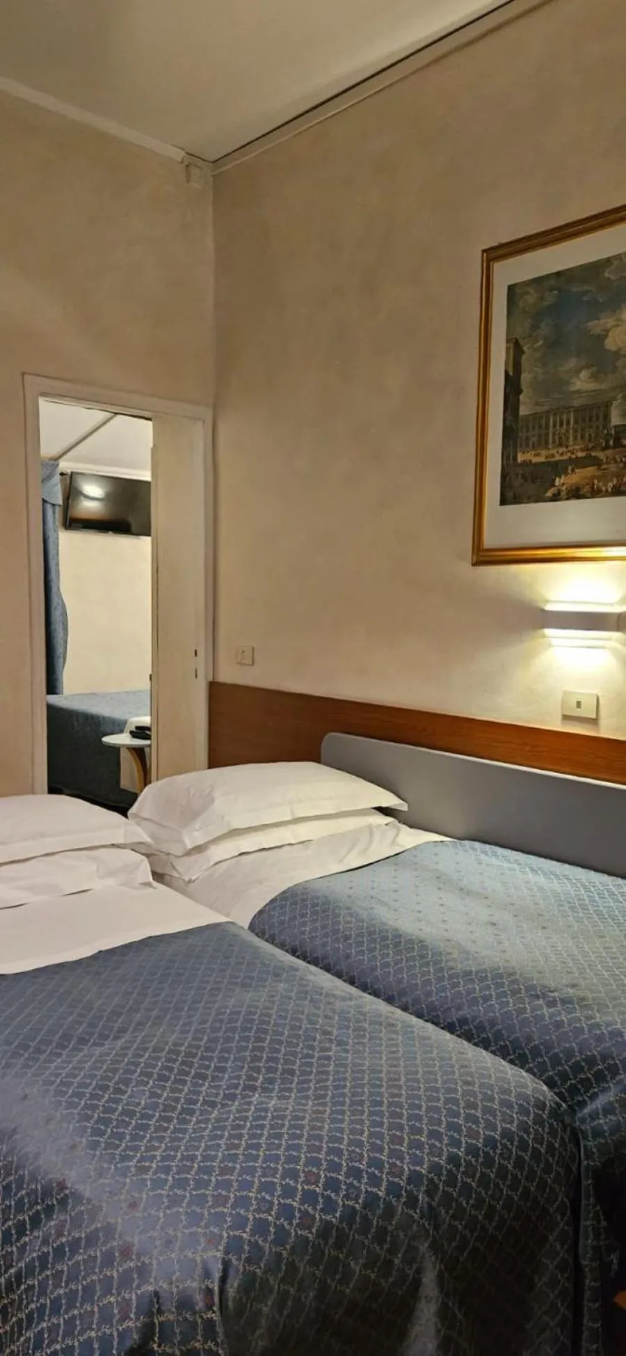 Superior Triple Room in Hotel Julia