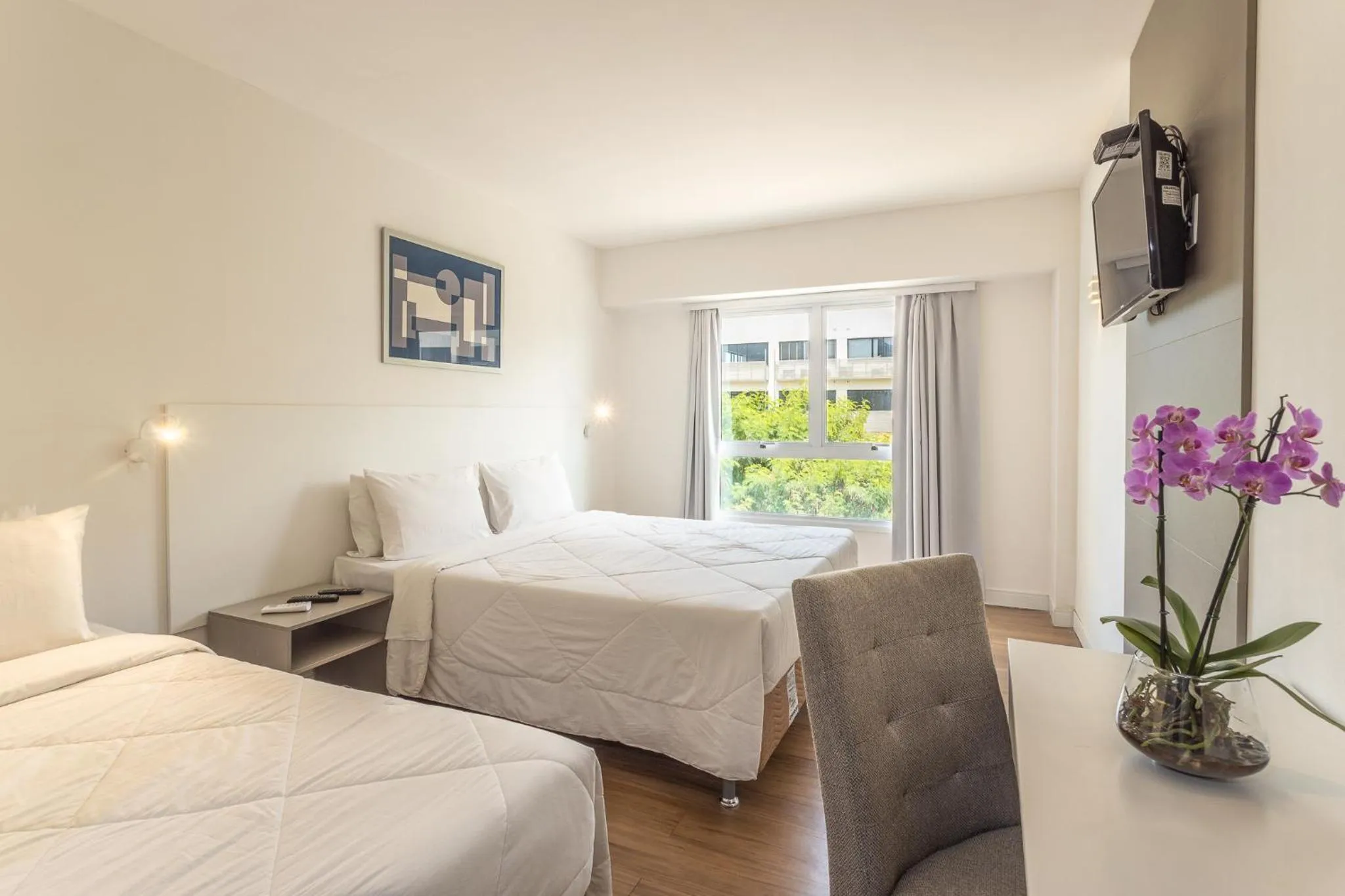 Triple Room in ATH Hotel - Américas Townhouse