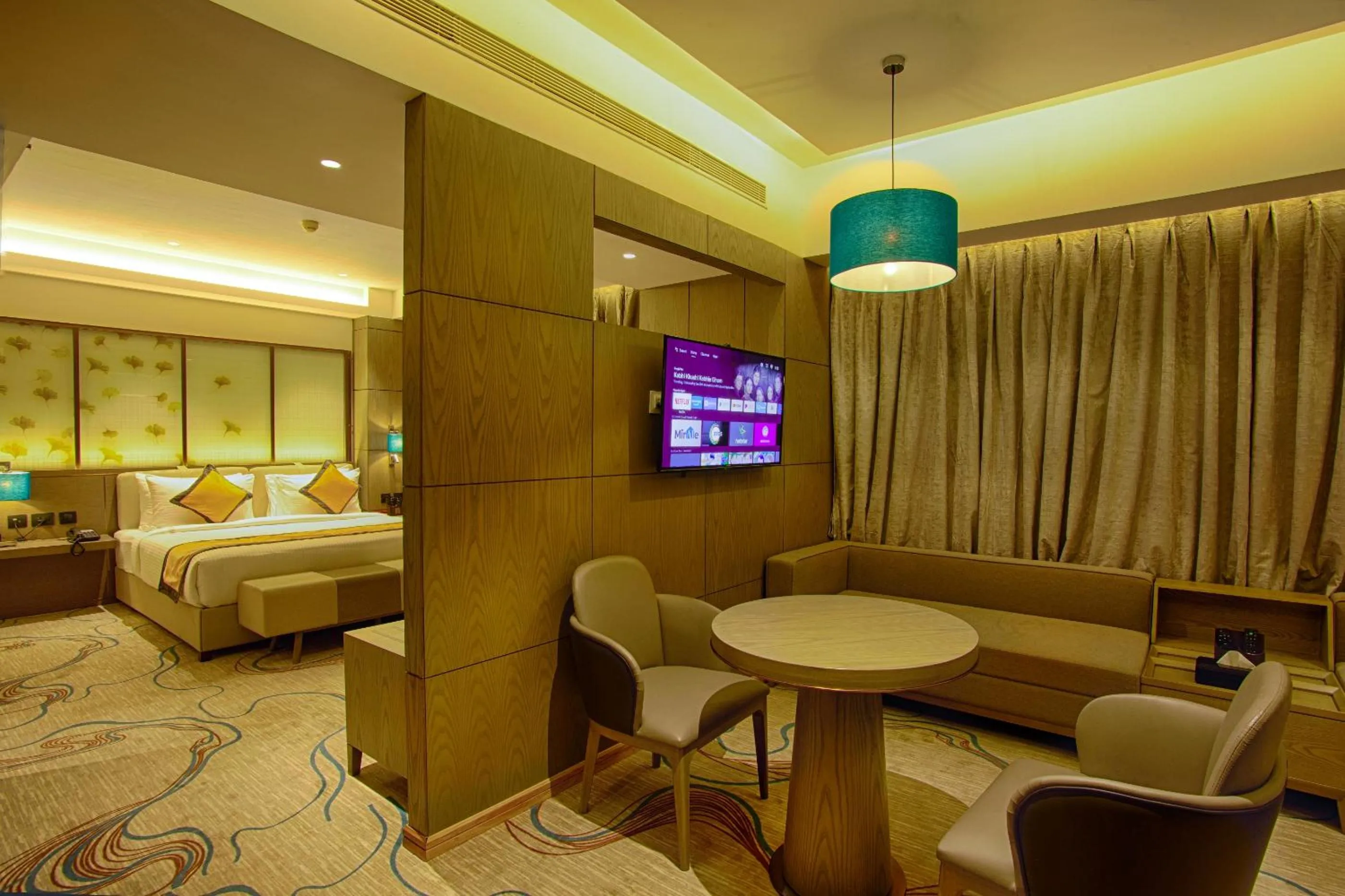 Suite in Sunhill Portico