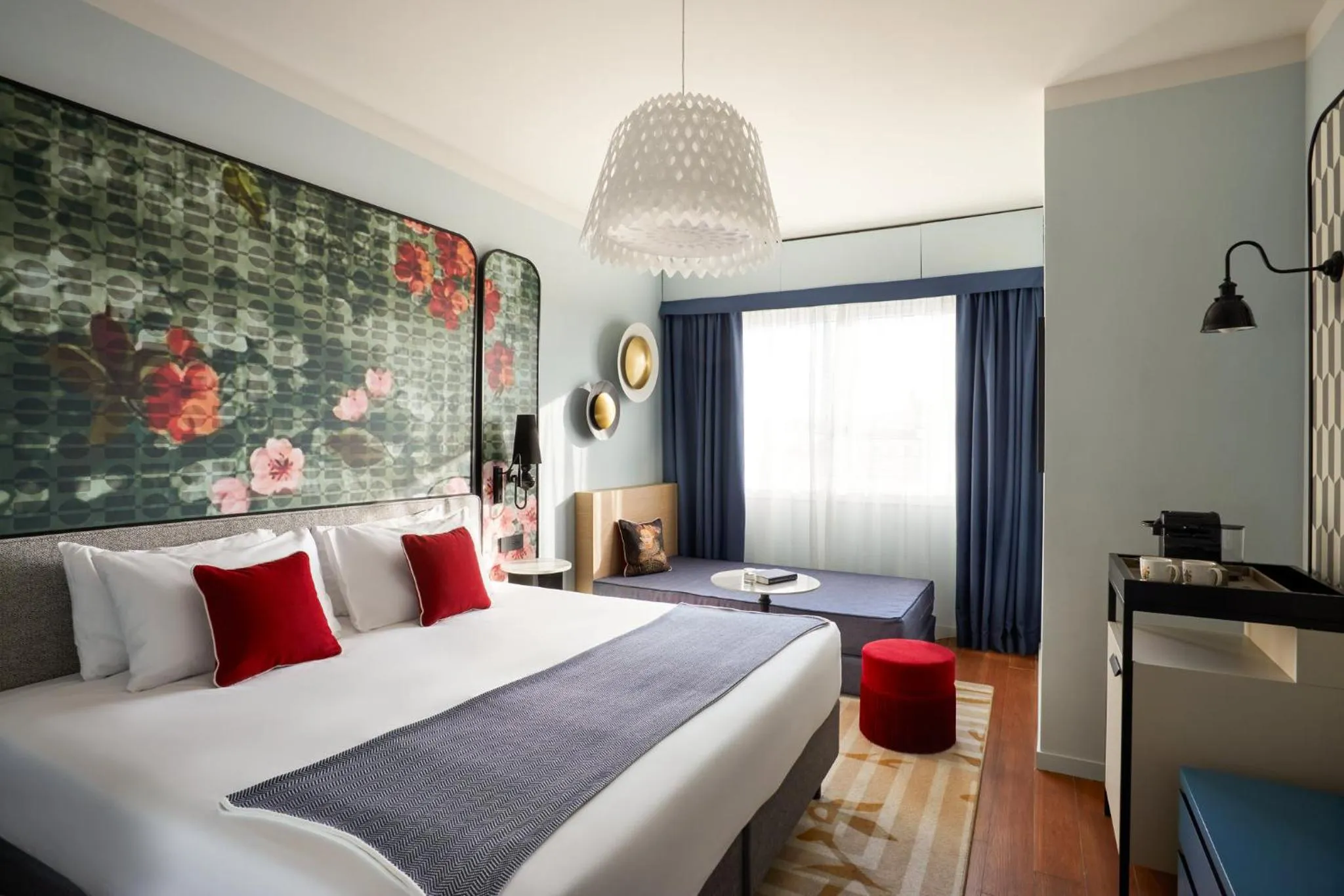 Premium King Room with Sofa Bed in Hotel Indigo Florence by IHG